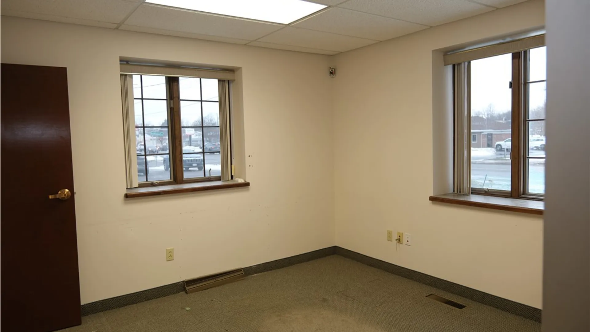 Property at 4085 Seneca Street, West Seneca, NY 14224 17