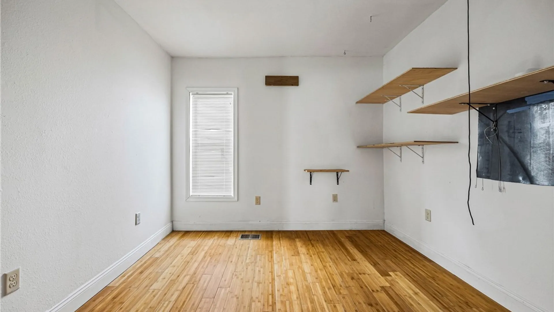 Property at 2 Mckinley Avenue, Batavia City, NY 14020 23