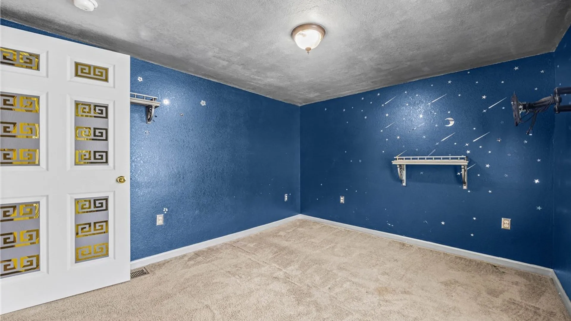 Property at 2 Mckinley Avenue, Batavia City, NY 14020 44
