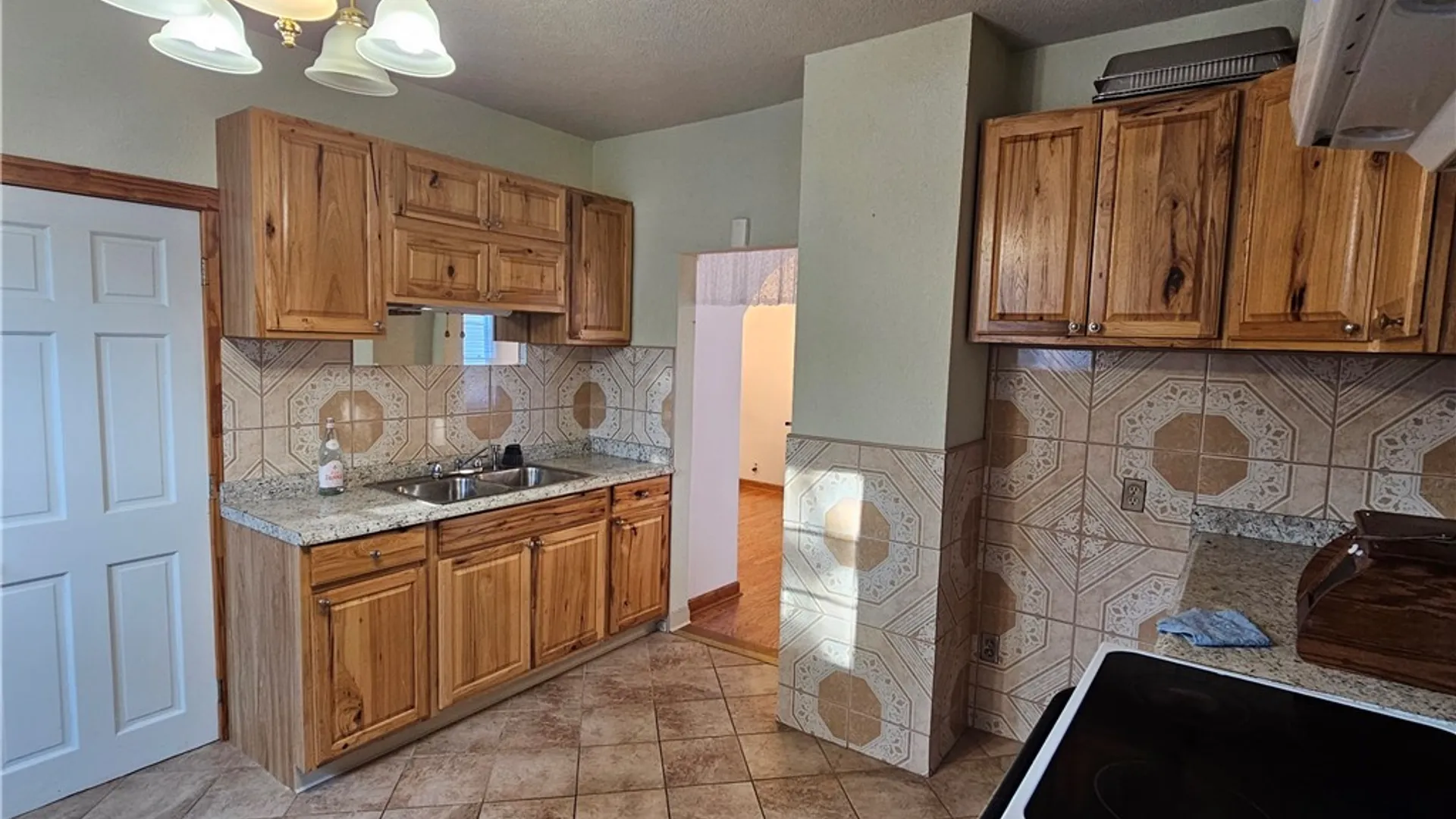 Property at 809 Mulberry Street, Utica, NY 13502 18