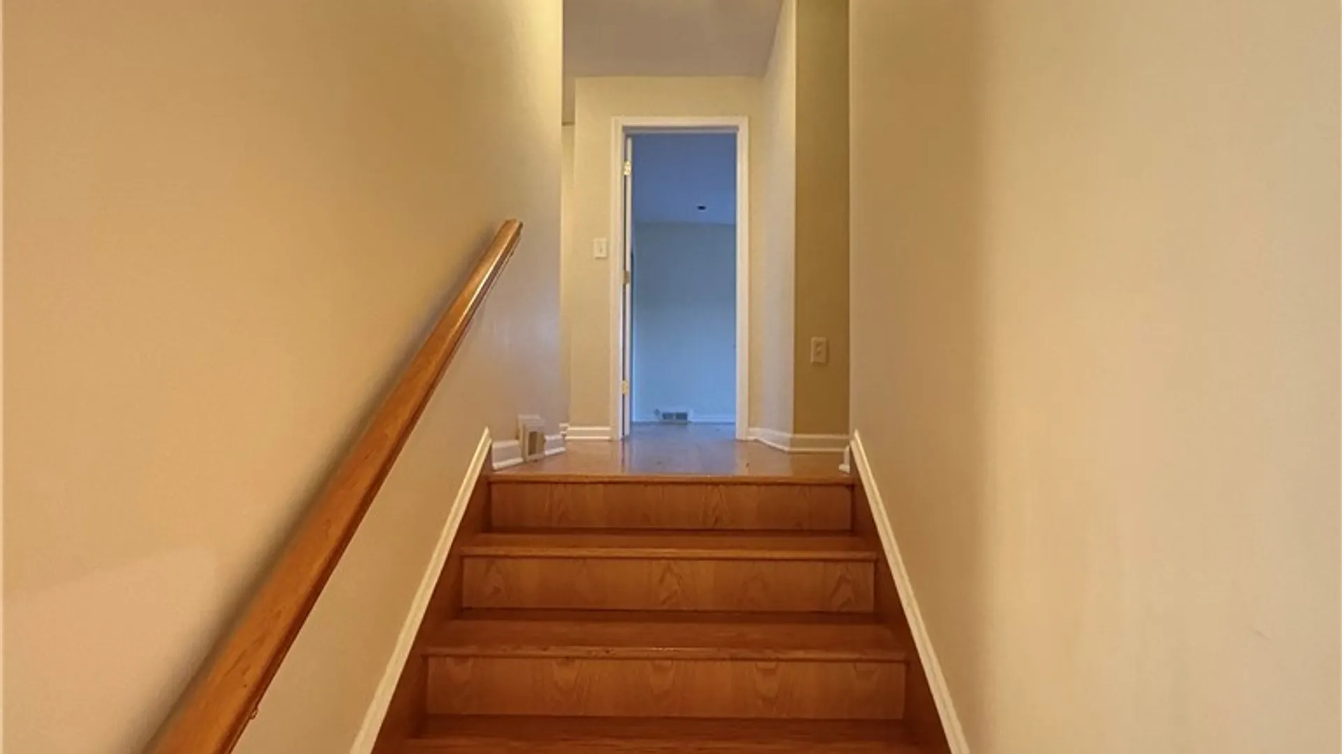 Property at 215 Locksley Road, Syracuse, NY 13224 12