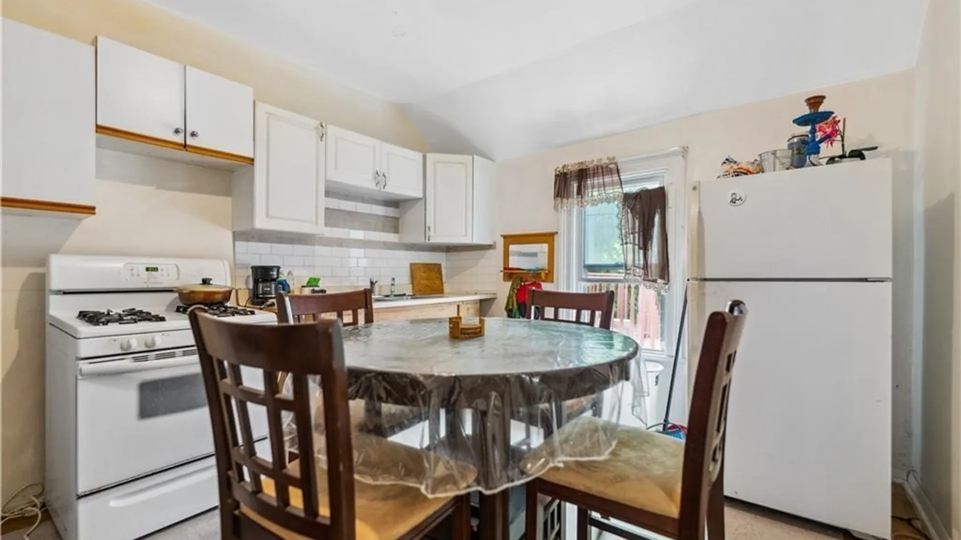 Property at 340 Rhode Island Street, Buffalo, NY 14213 6