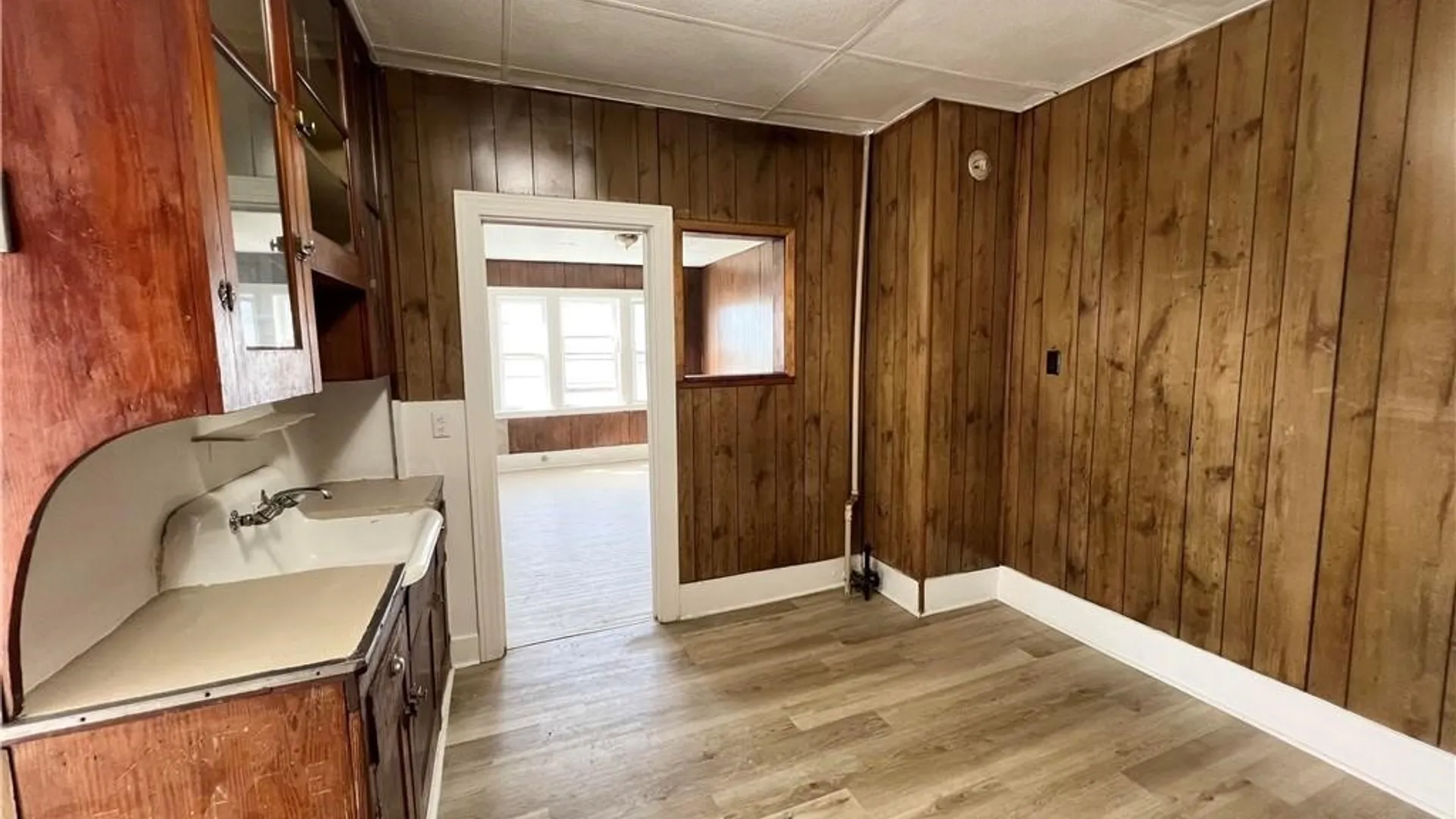 Property at 1593 Broadway, Buffalo, NY 14212 3