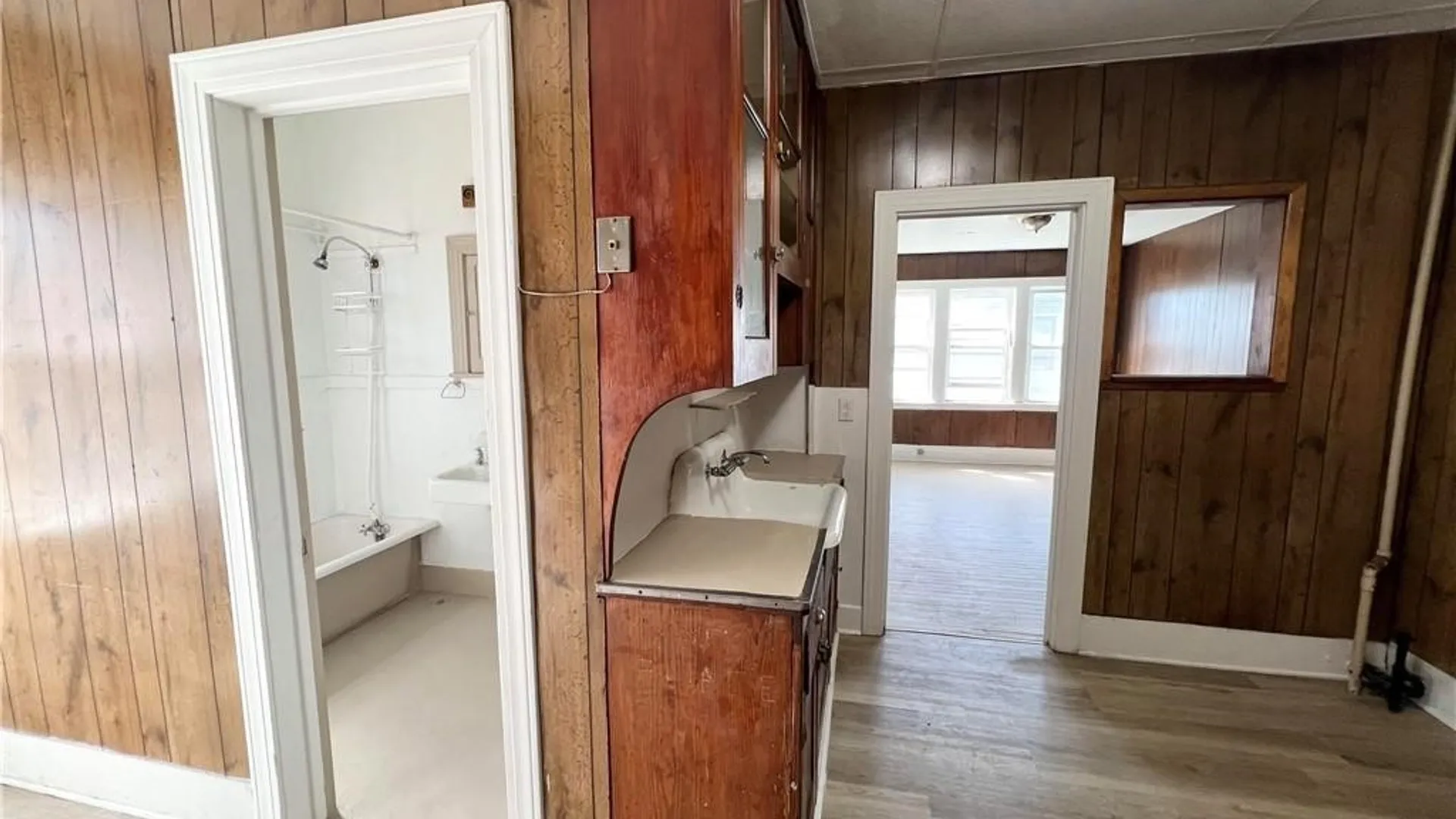 Property at 1593 Broadway, Buffalo, NY 14212 4