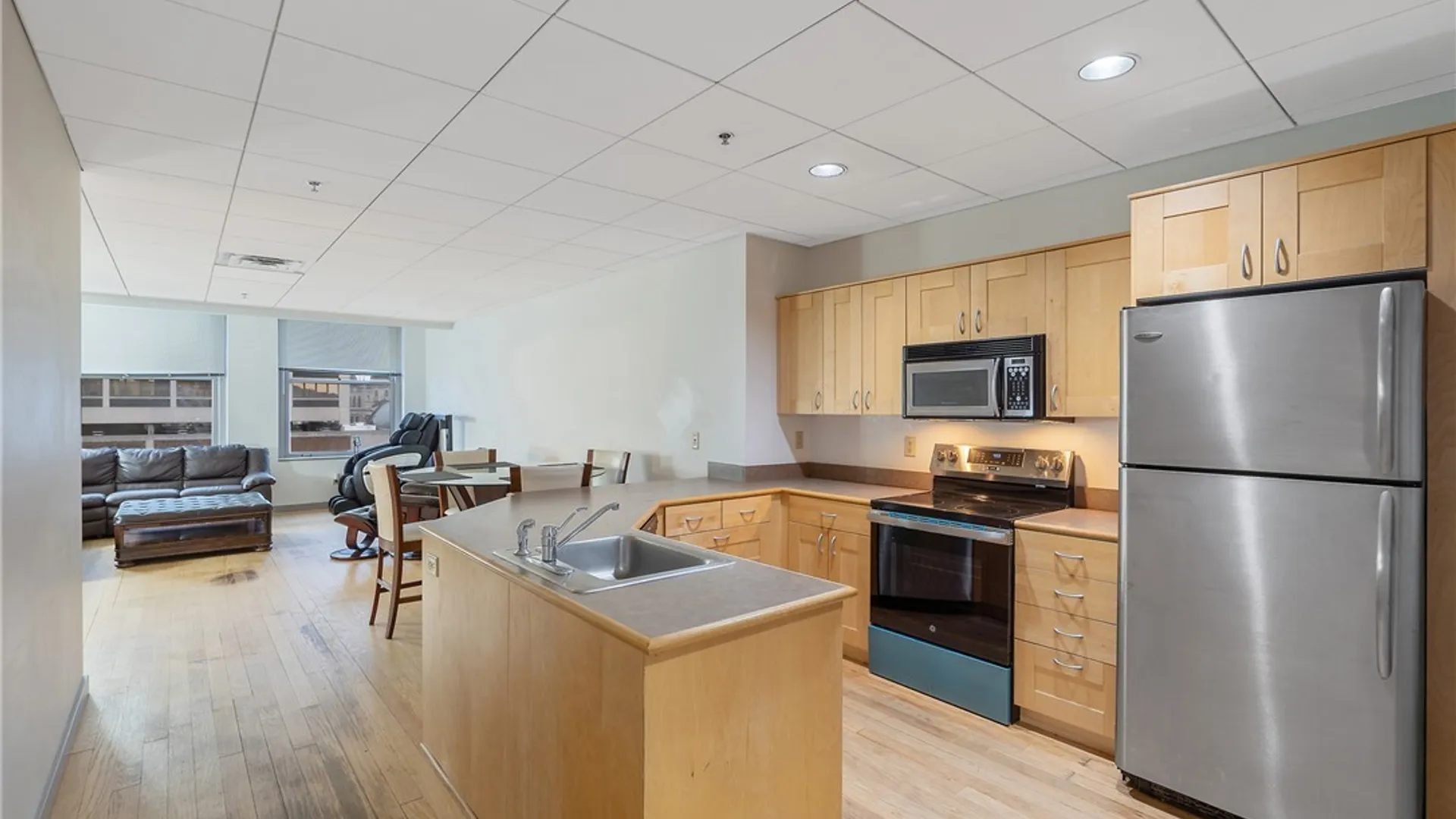 Property at 108 Jefferson Street, Syracuse, NY 13202 4