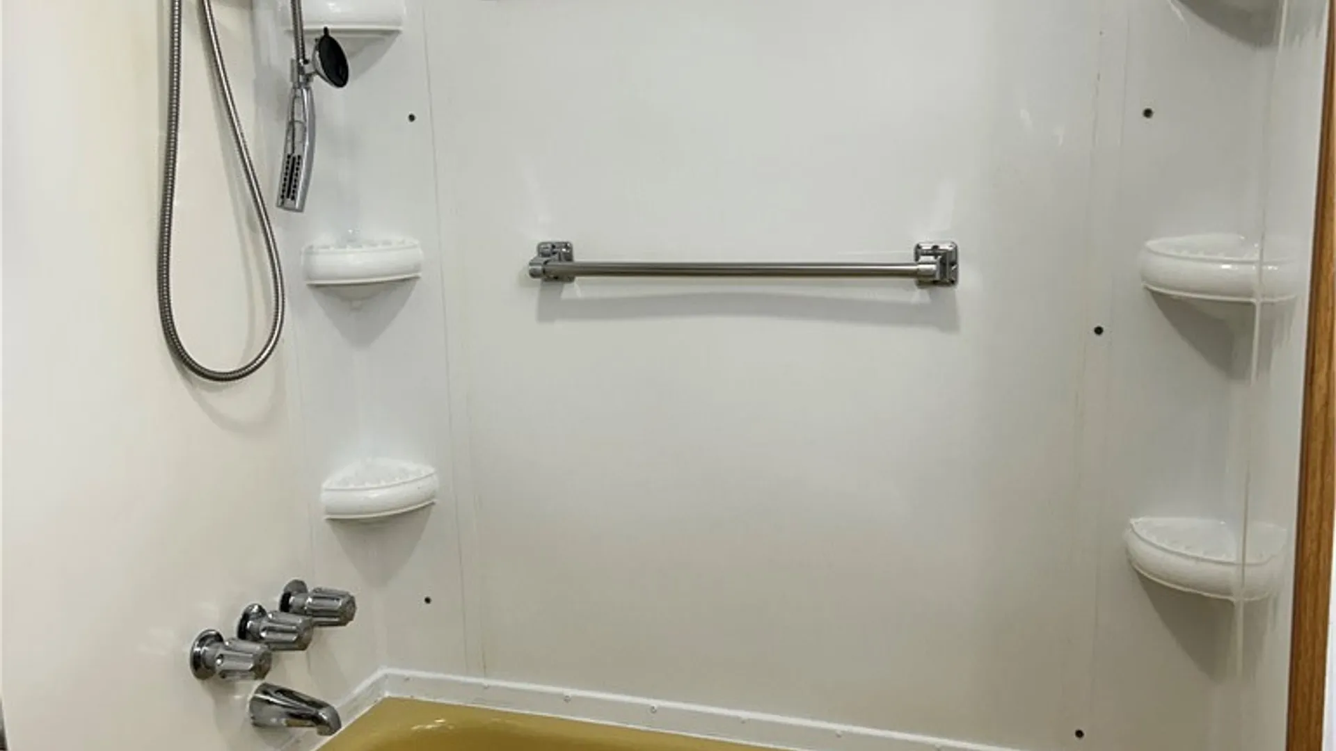 Property at 1072 Creekside Drive, Evans, NY 14047 10