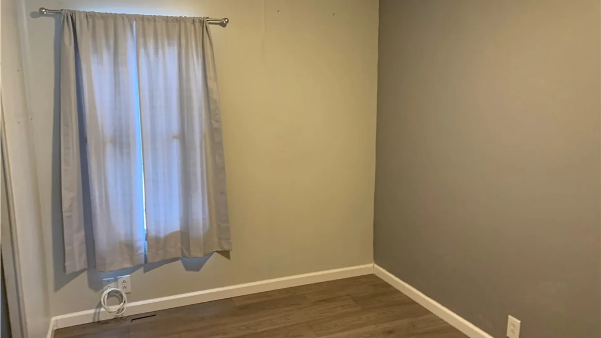 Property at 12 Whispering Lane, Hamburg, NY 14075 18