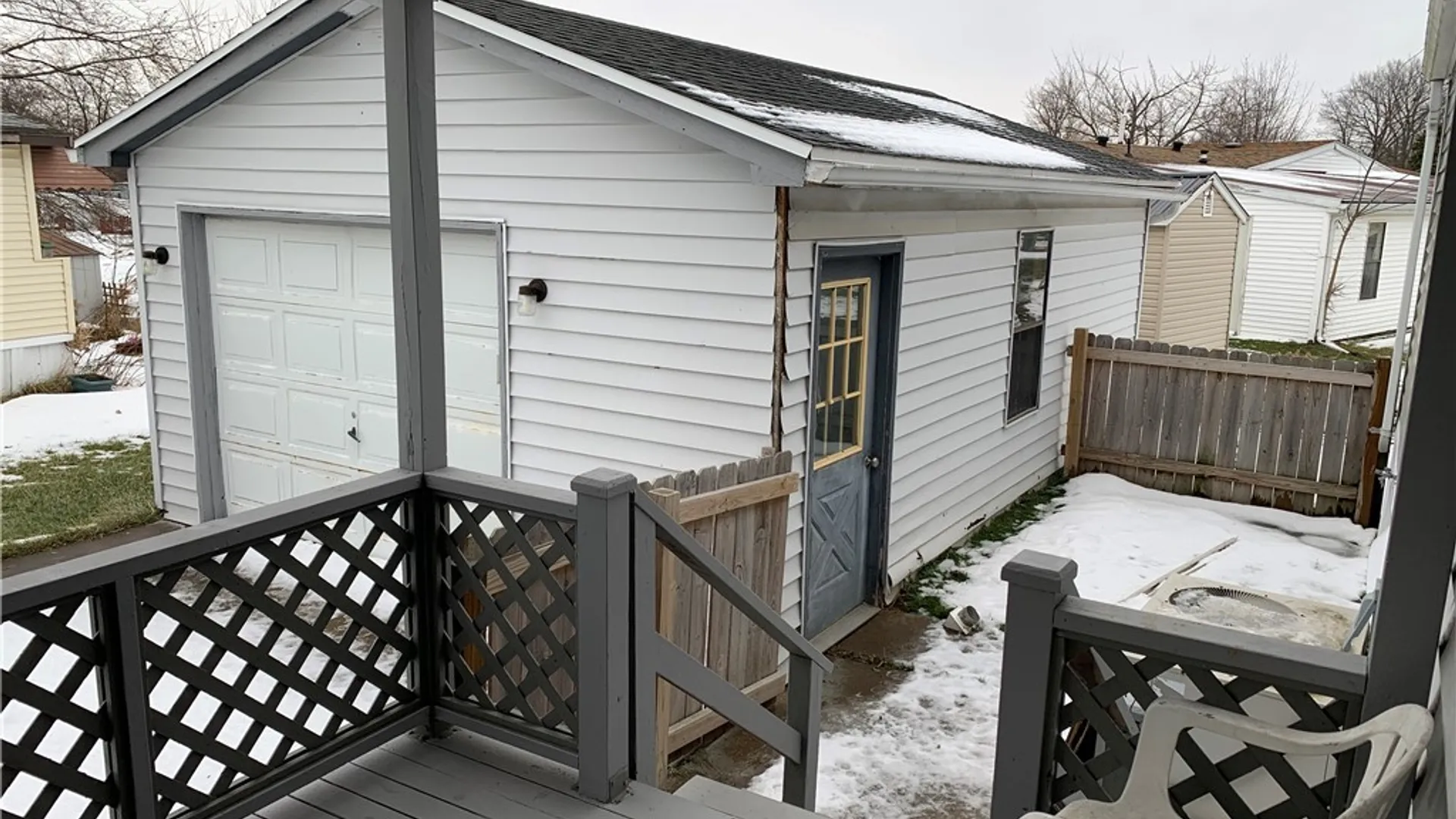 Property at 12 Whispering Lane, Hamburg, NY 14075 5