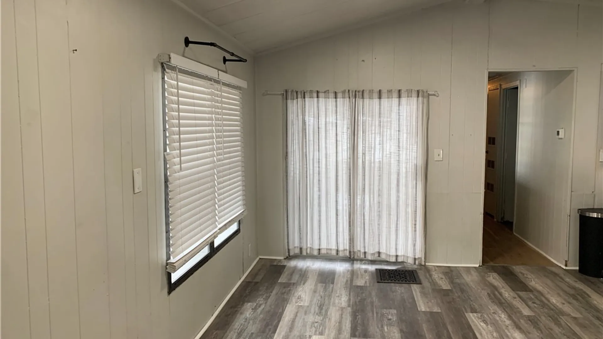 Property at 12 Whispering Lane, Hamburg, NY 14075 8