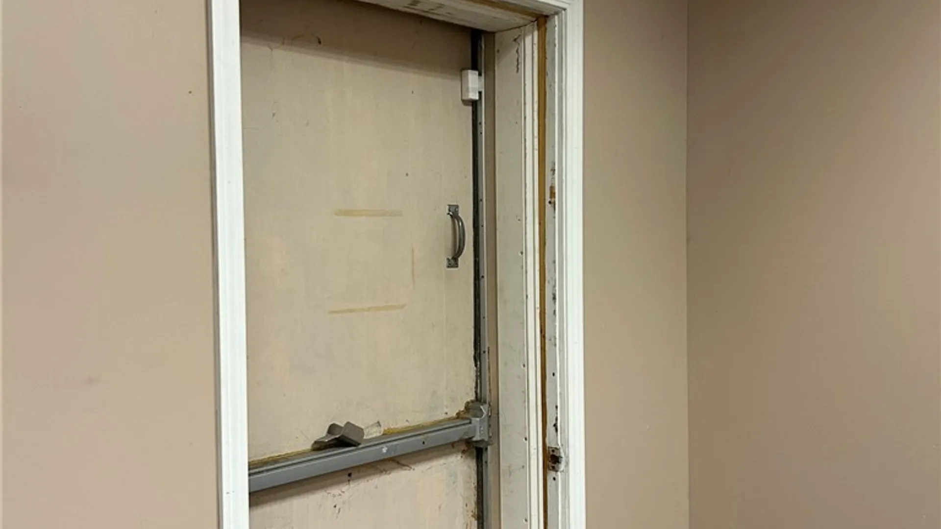 Property at 10158 Niagara Falls Boulevard, Niagara Falls, NY 14304 16