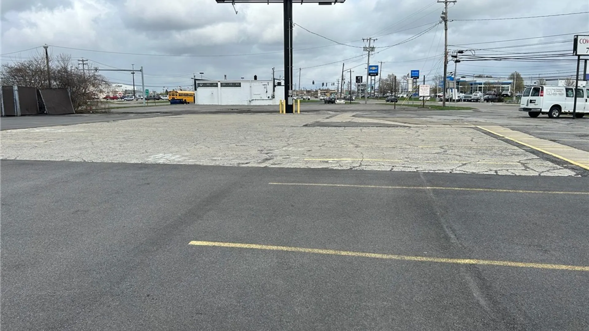 Property at 10158 Niagara Falls Boulevard, Niagara Falls, NY 14304 3