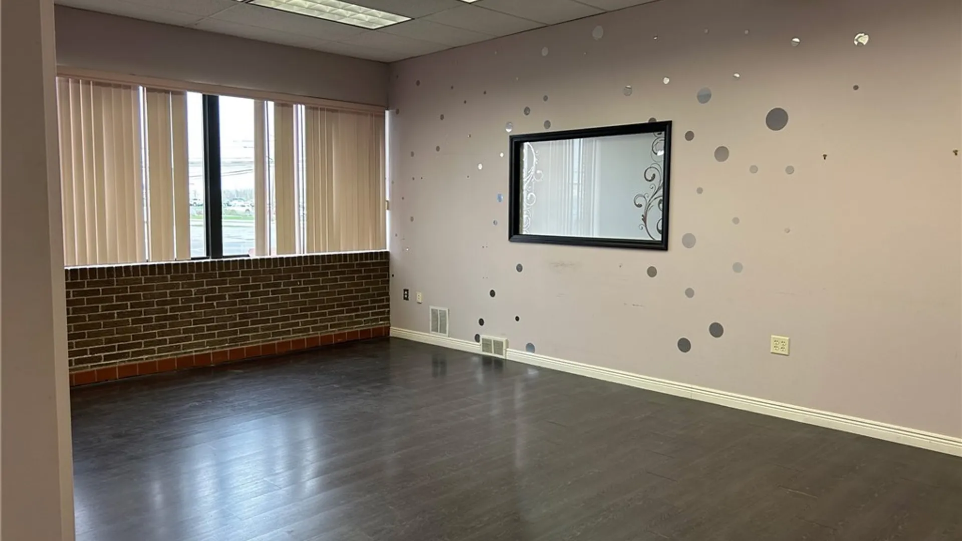 Property at 10158 Niagara Falls Boulevard, Niagara Falls, NY 14304 9