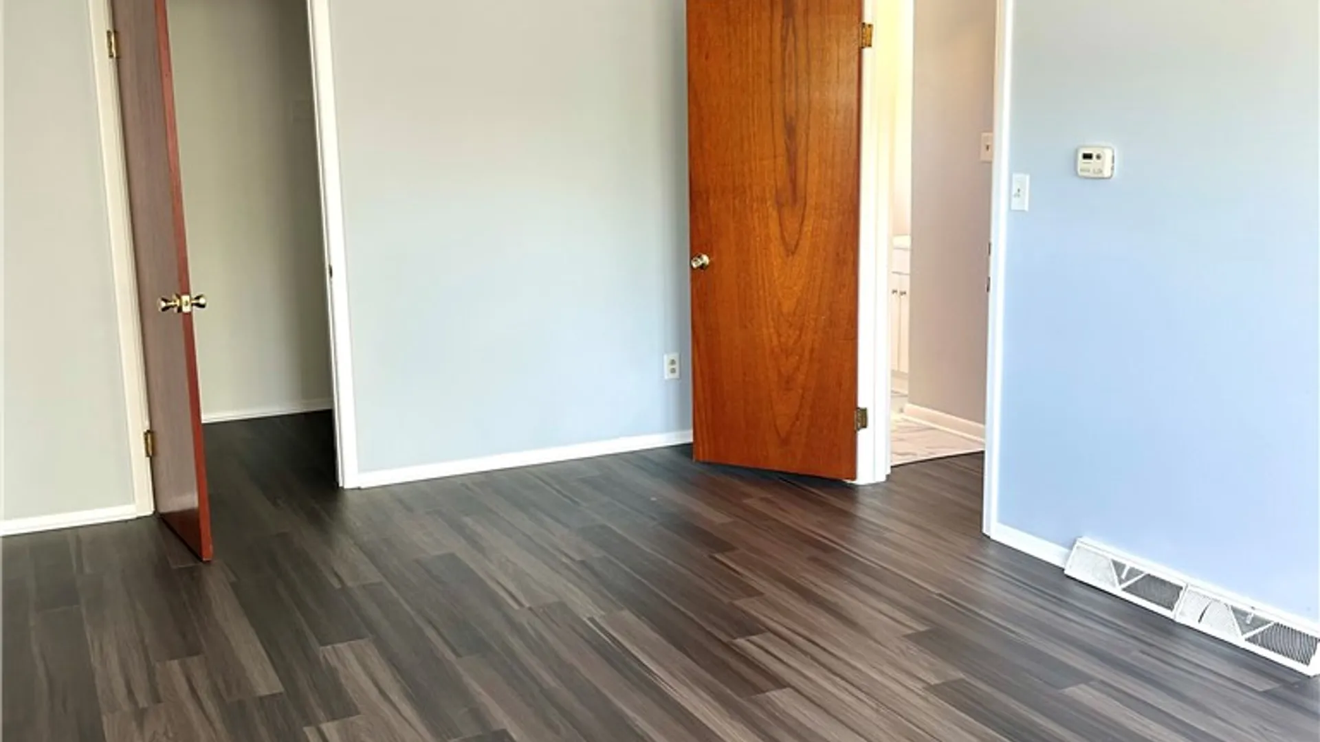 Property at 105 Rondelay Drive, Cheektowaga, NY 14227 17