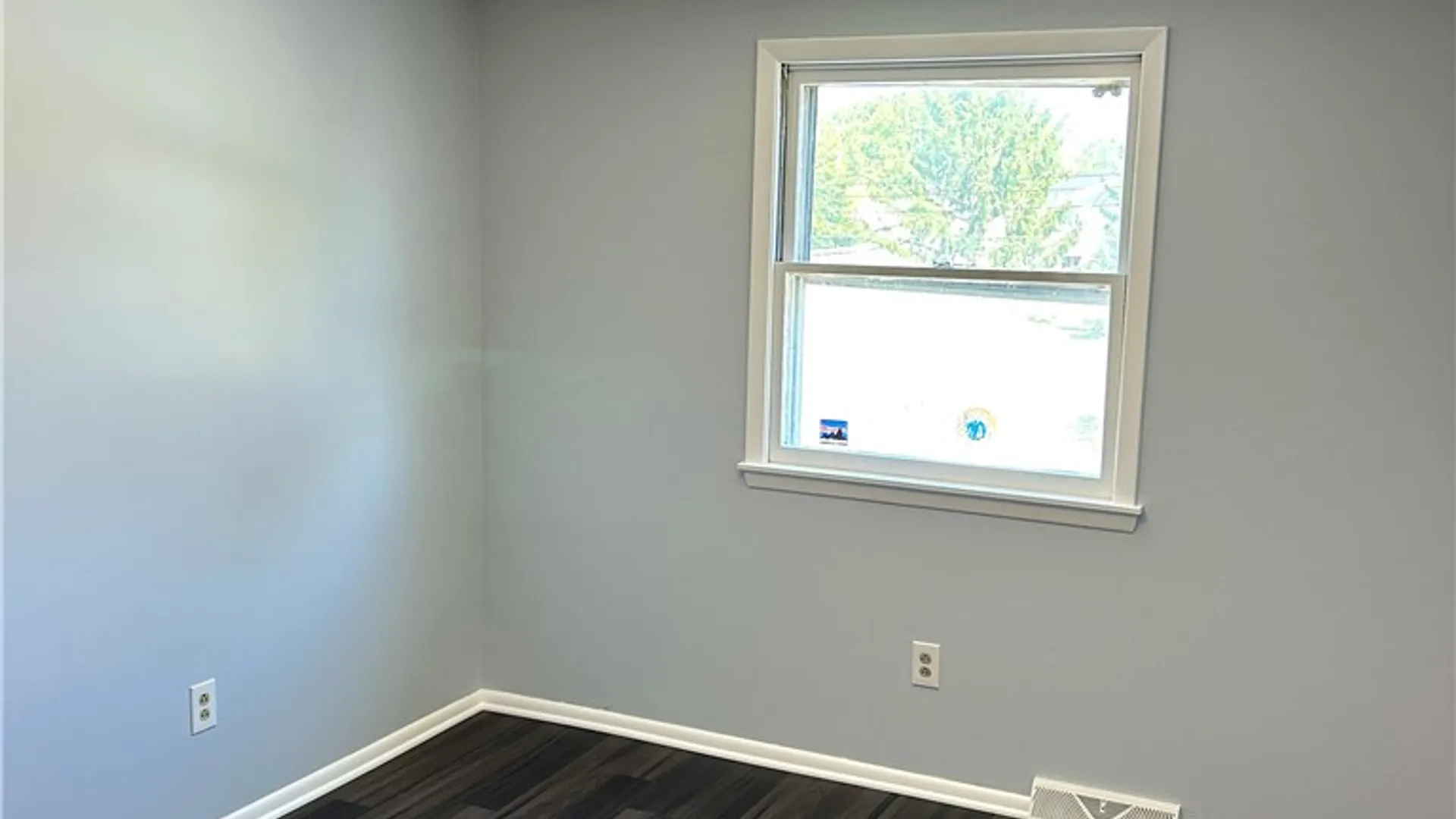 Property at 105 Rondelay Drive, Cheektowaga, NY 14227 21