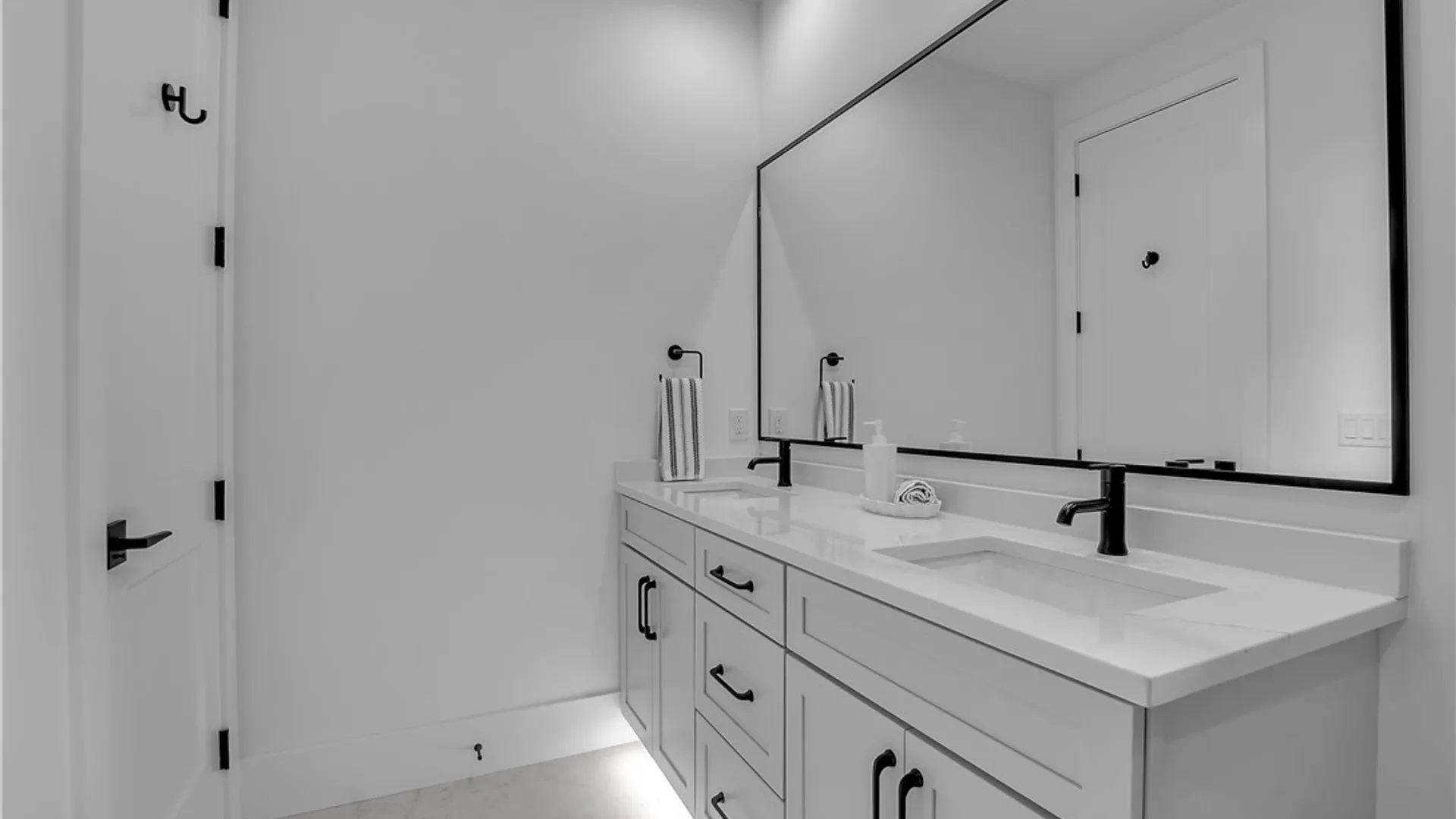 Property at 4480 Boncrest, Clarence, NY 14031 23