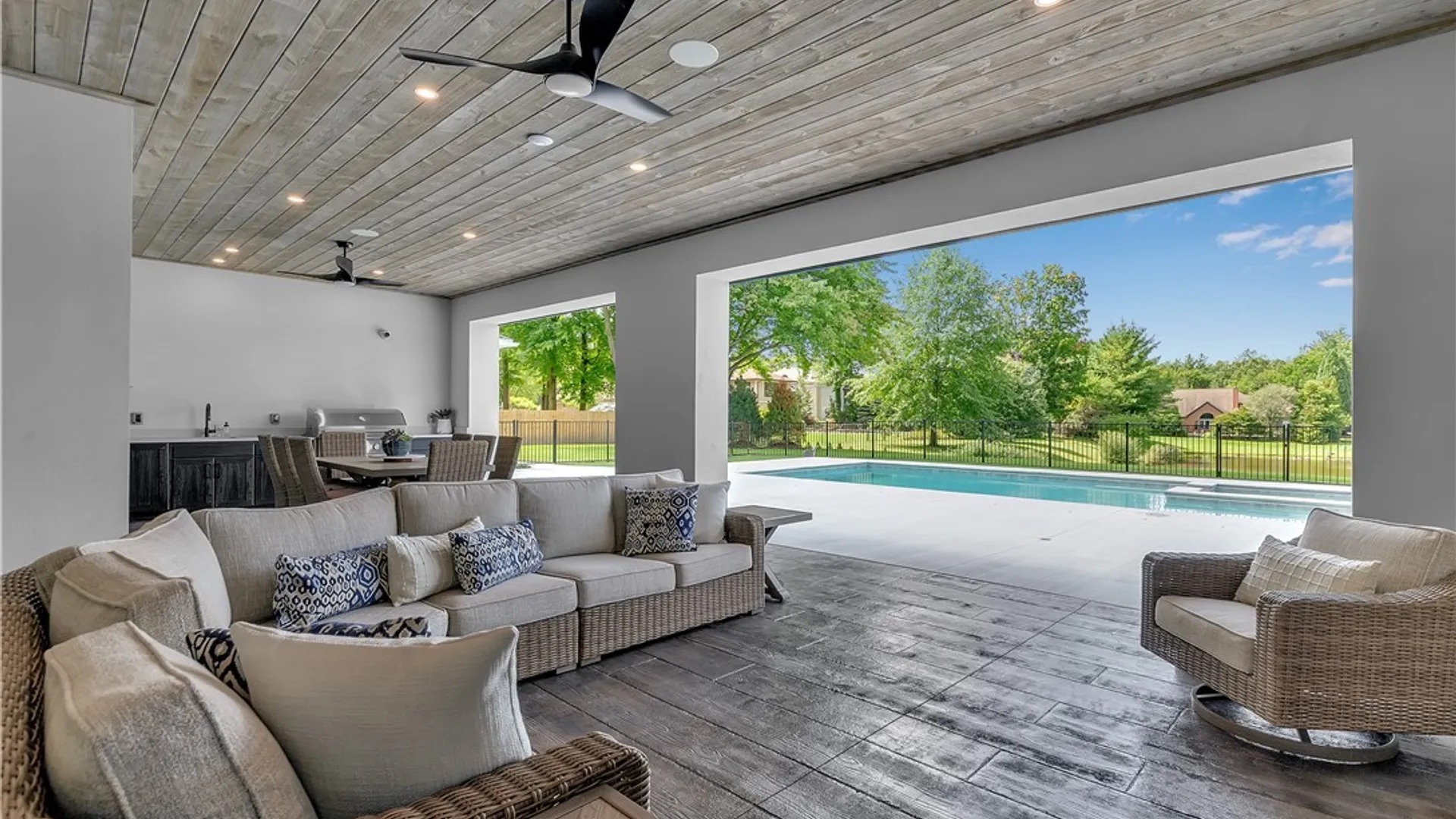 Property at 4480 Boncrest, Clarence, NY 14031 38