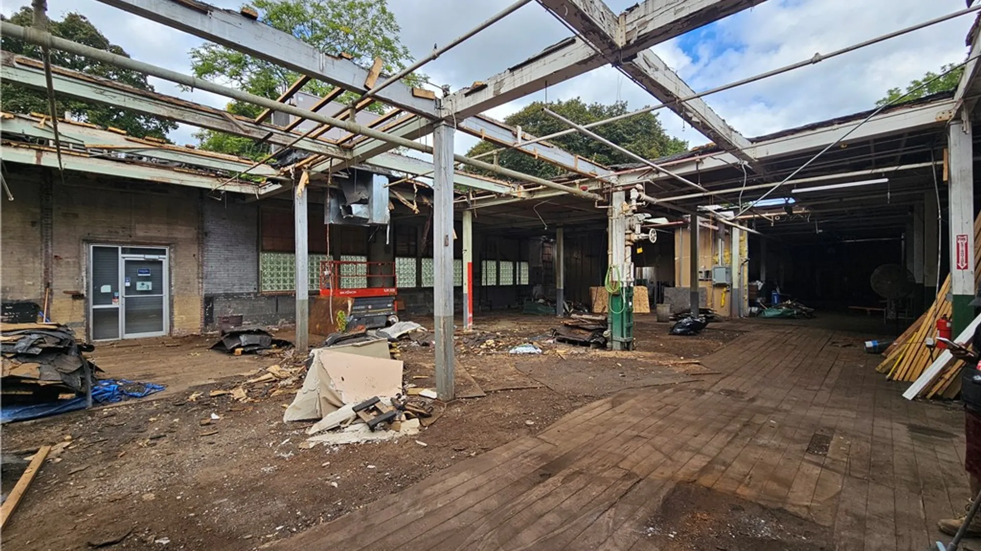 Property at 158 Hollenbeck Street, Rochester, NY 14621 8