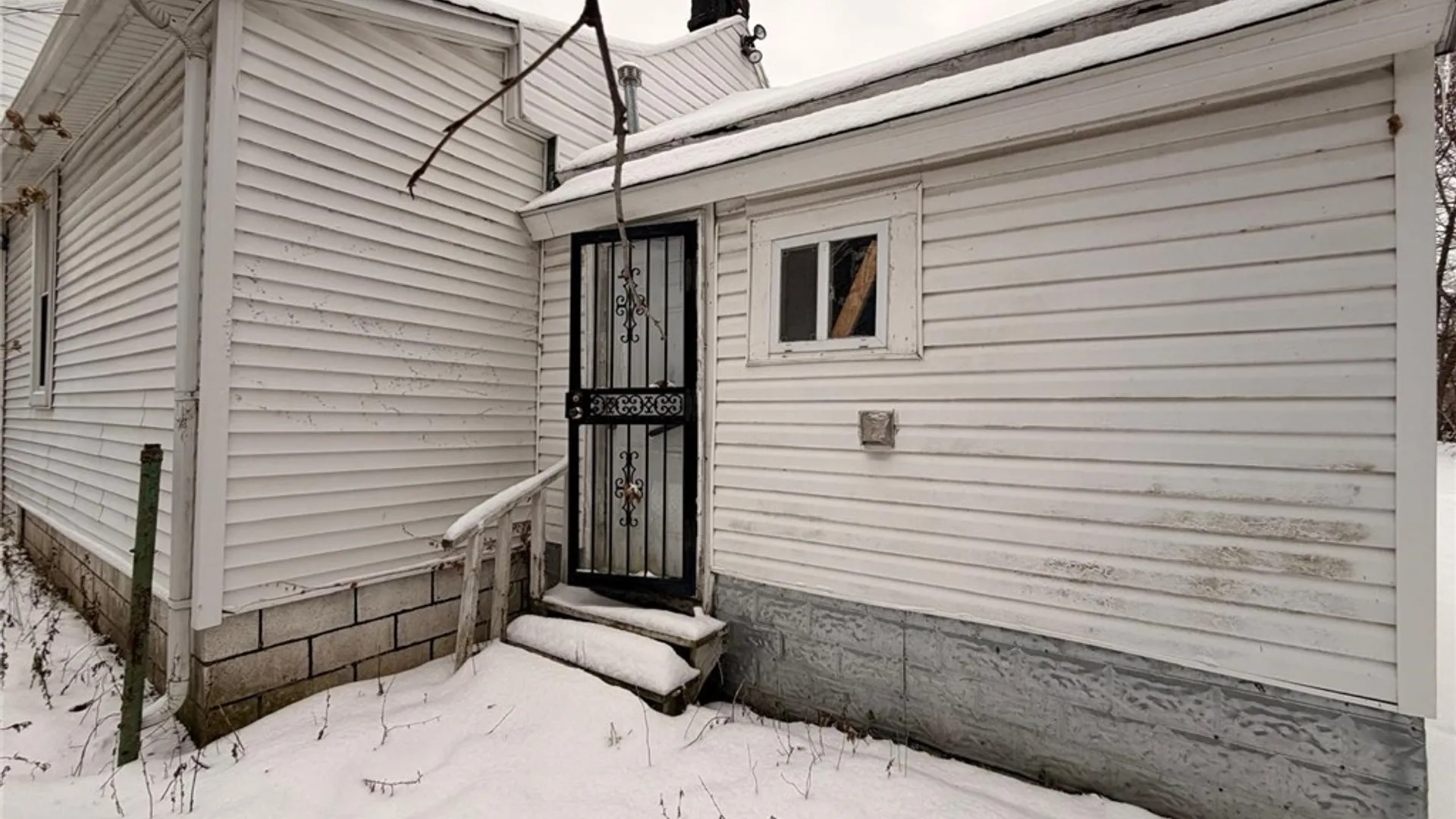 Property at 255 Orange Street, Buffalo, NY 14204 6