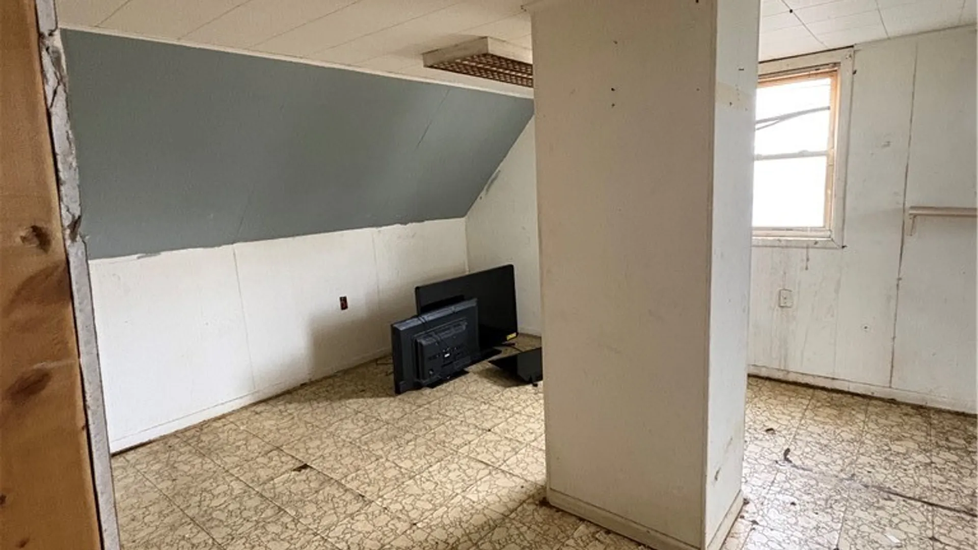 Property at 52 Clifford Street, Buffalo, NY 14210 12