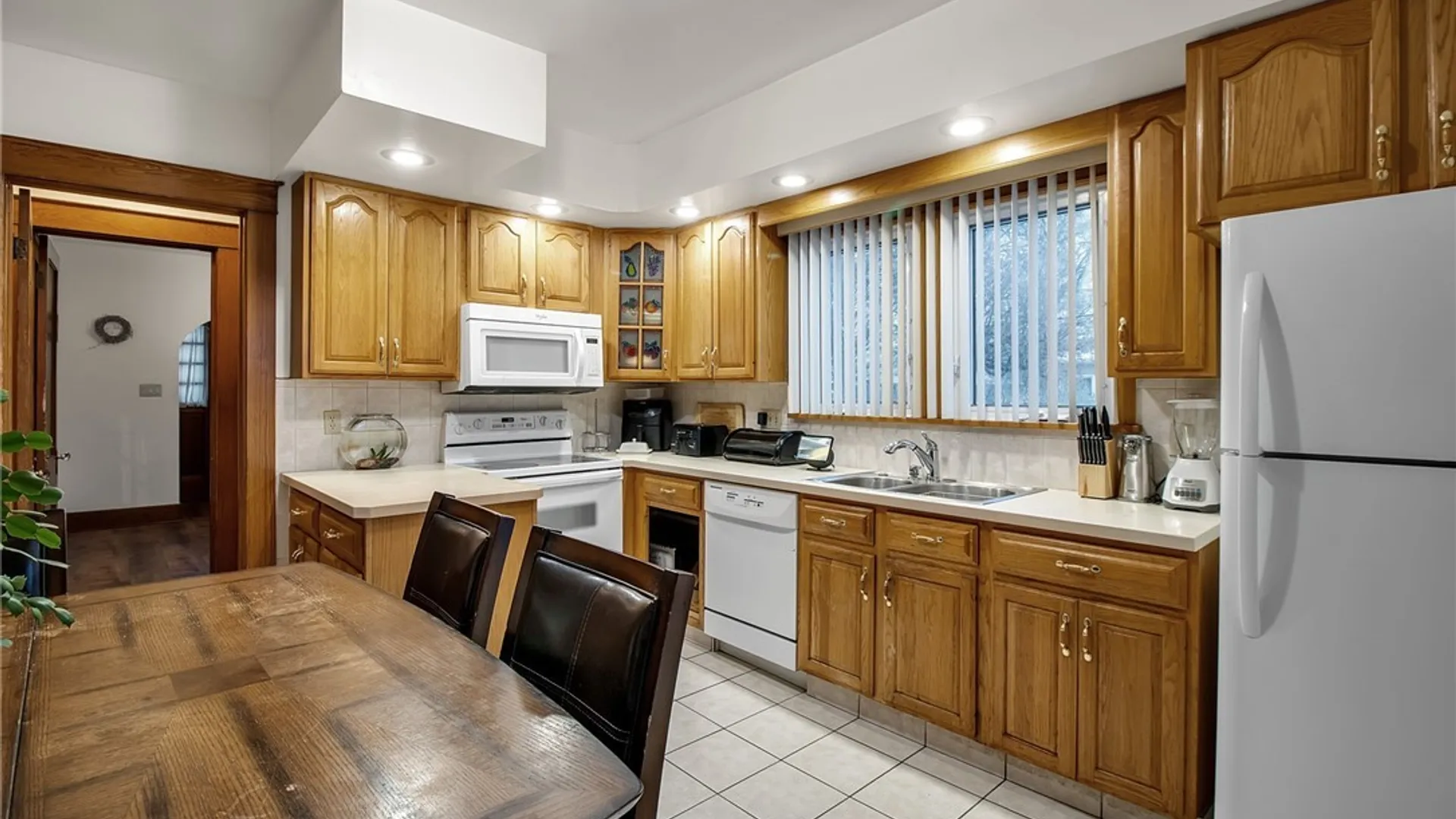 Property at 2261 Grand Ave Avenue, Niagara Falls, NY 14301 14