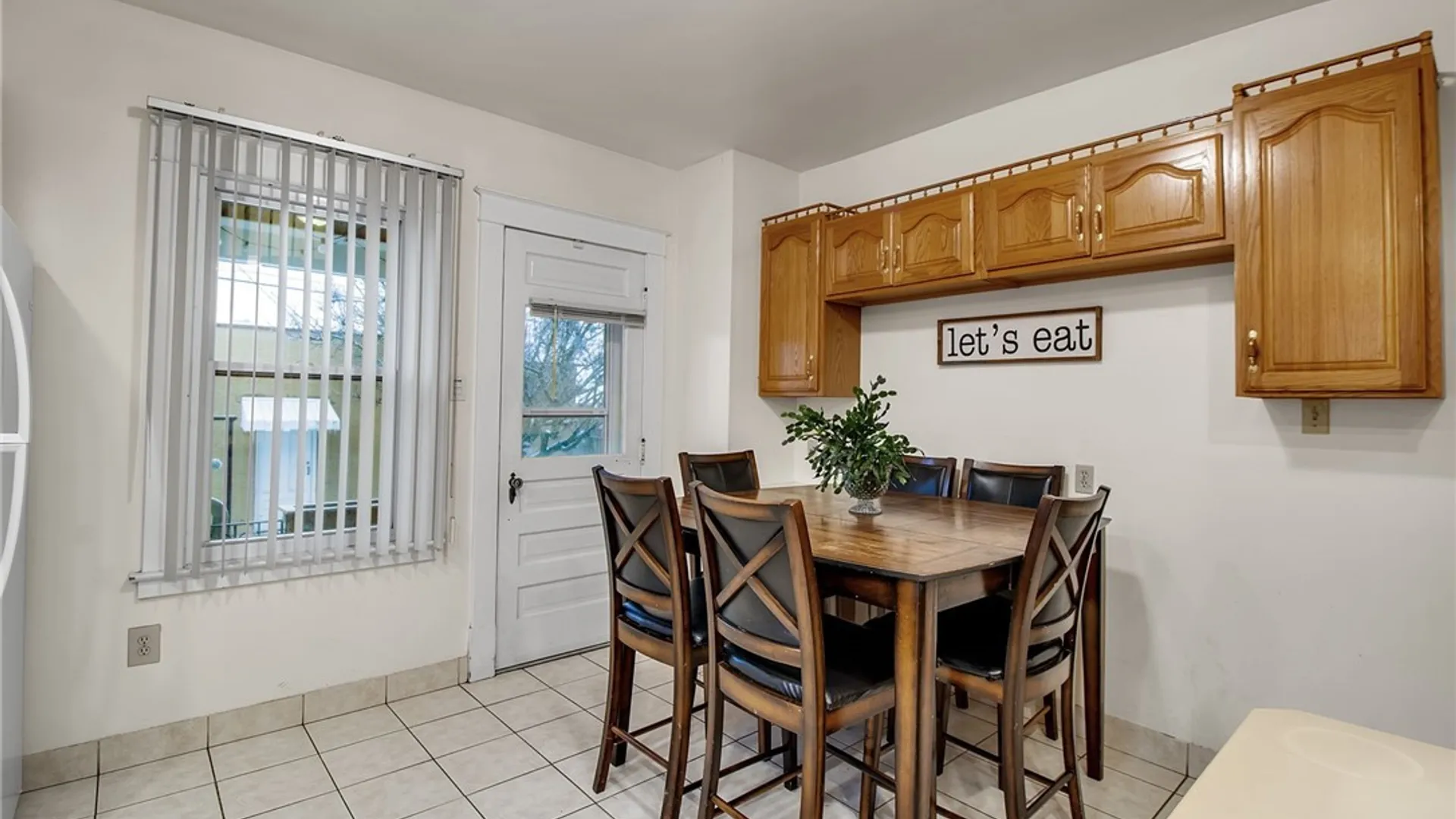 Property at 2261 Grand Ave Avenue, Niagara Falls, NY 14301 16