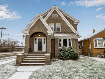 Property at 2261 Grand Ave Avenue, Niagara Falls, NY 14301