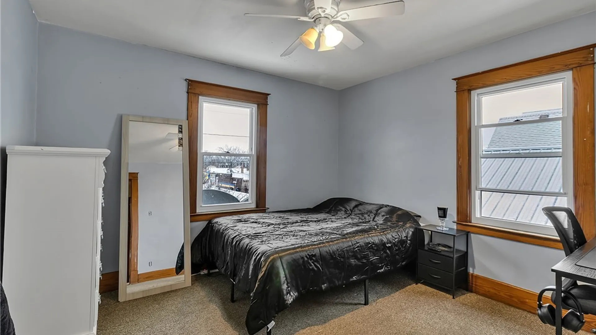 Property at 2261 Grand Ave Avenue, Niagara Falls, NY 14301 23