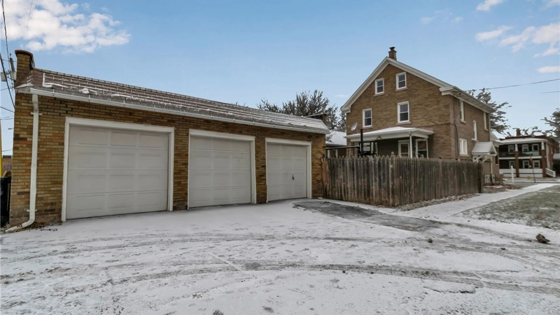 Property at 2261 Grand Ave Avenue, Niagara Falls, NY 14301 30