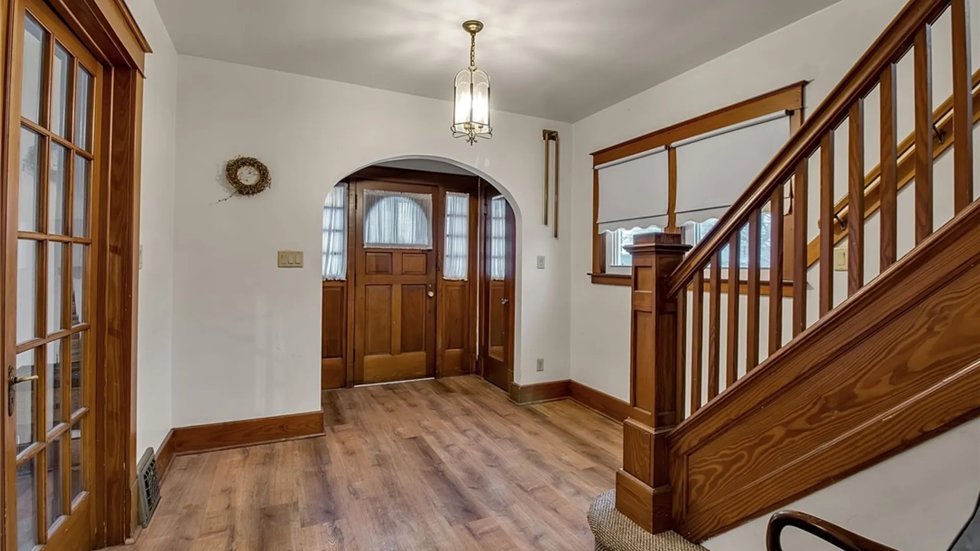 Property at 2261 Grand Ave Avenue, Niagara Falls, NY 14301 5