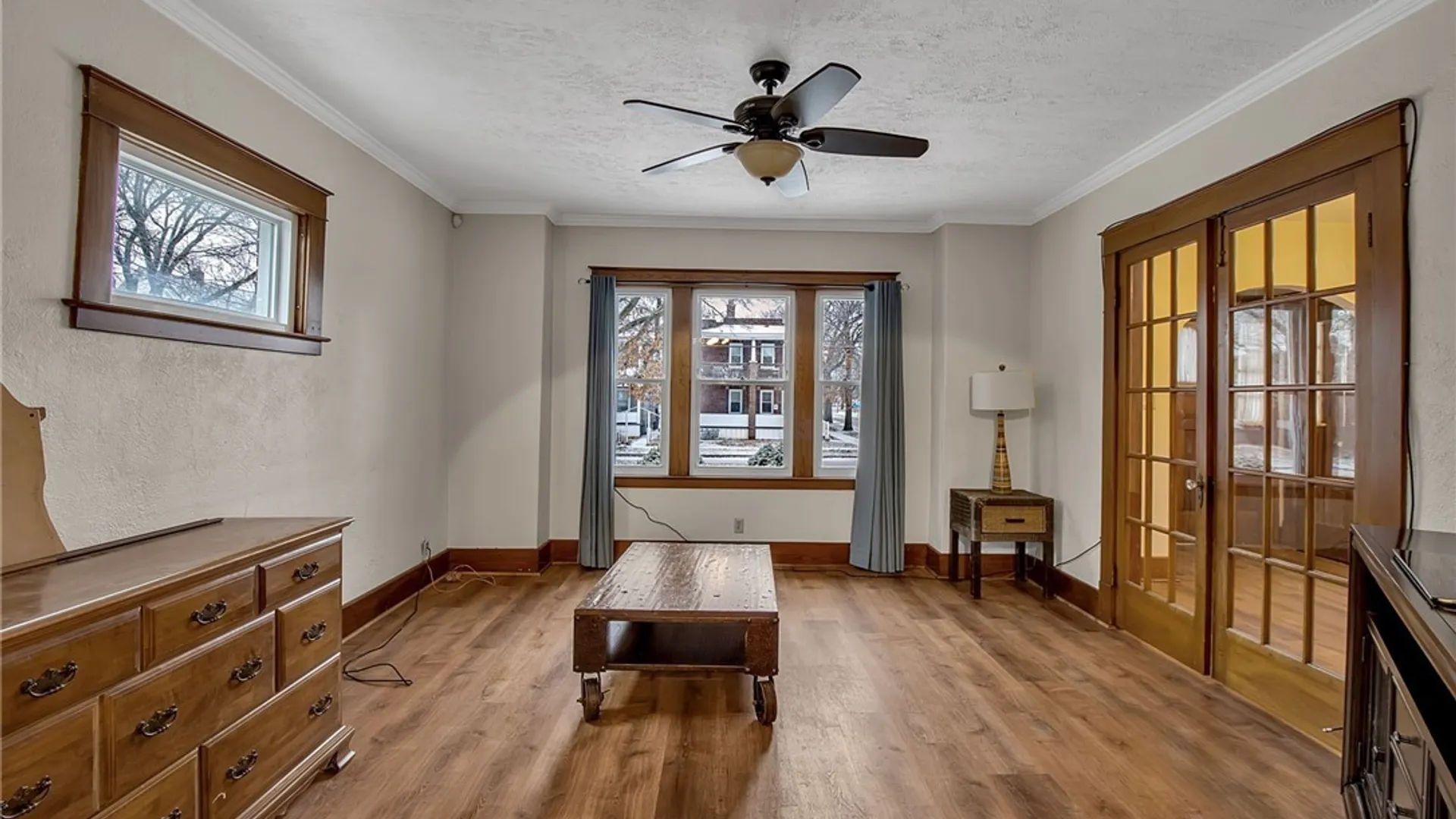 Property at 2261 Grand Ave Avenue, Niagara Falls, NY 14301 8