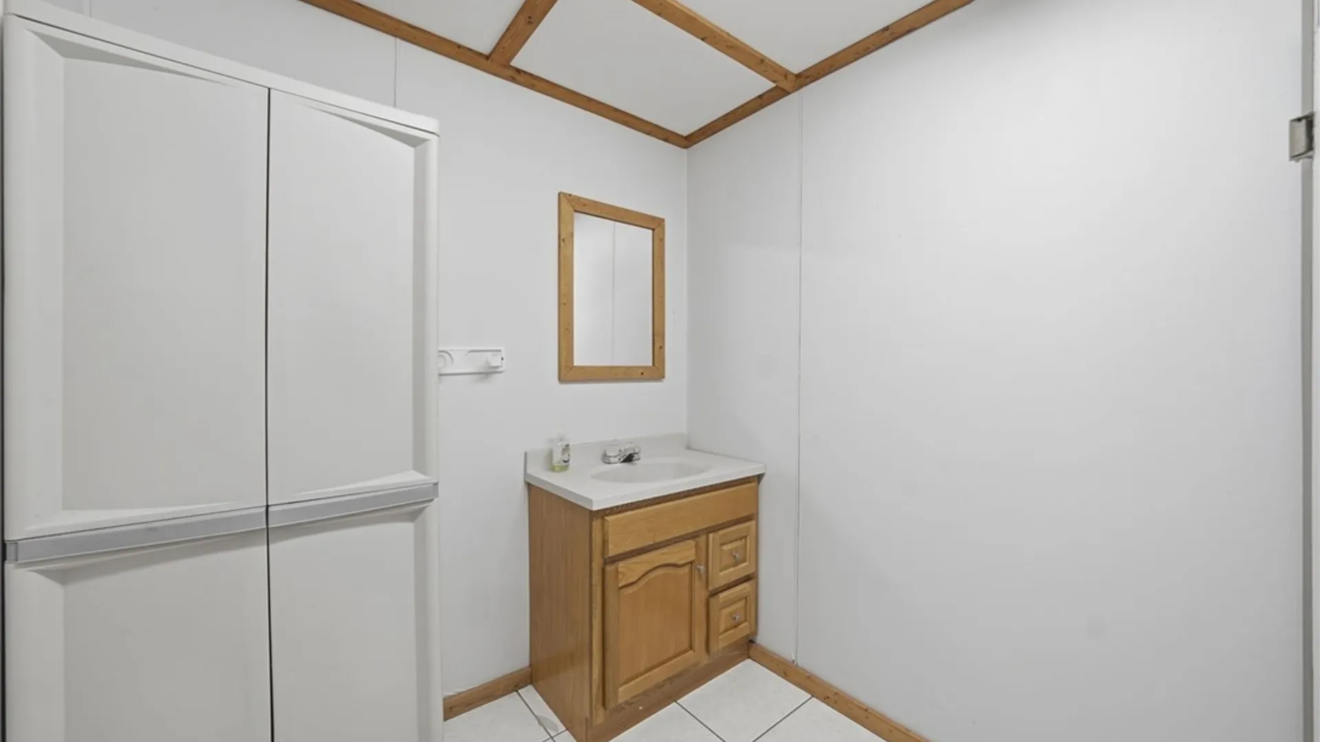 Property at 3568 Walden Avenue, Lancaster, NY 14086 33