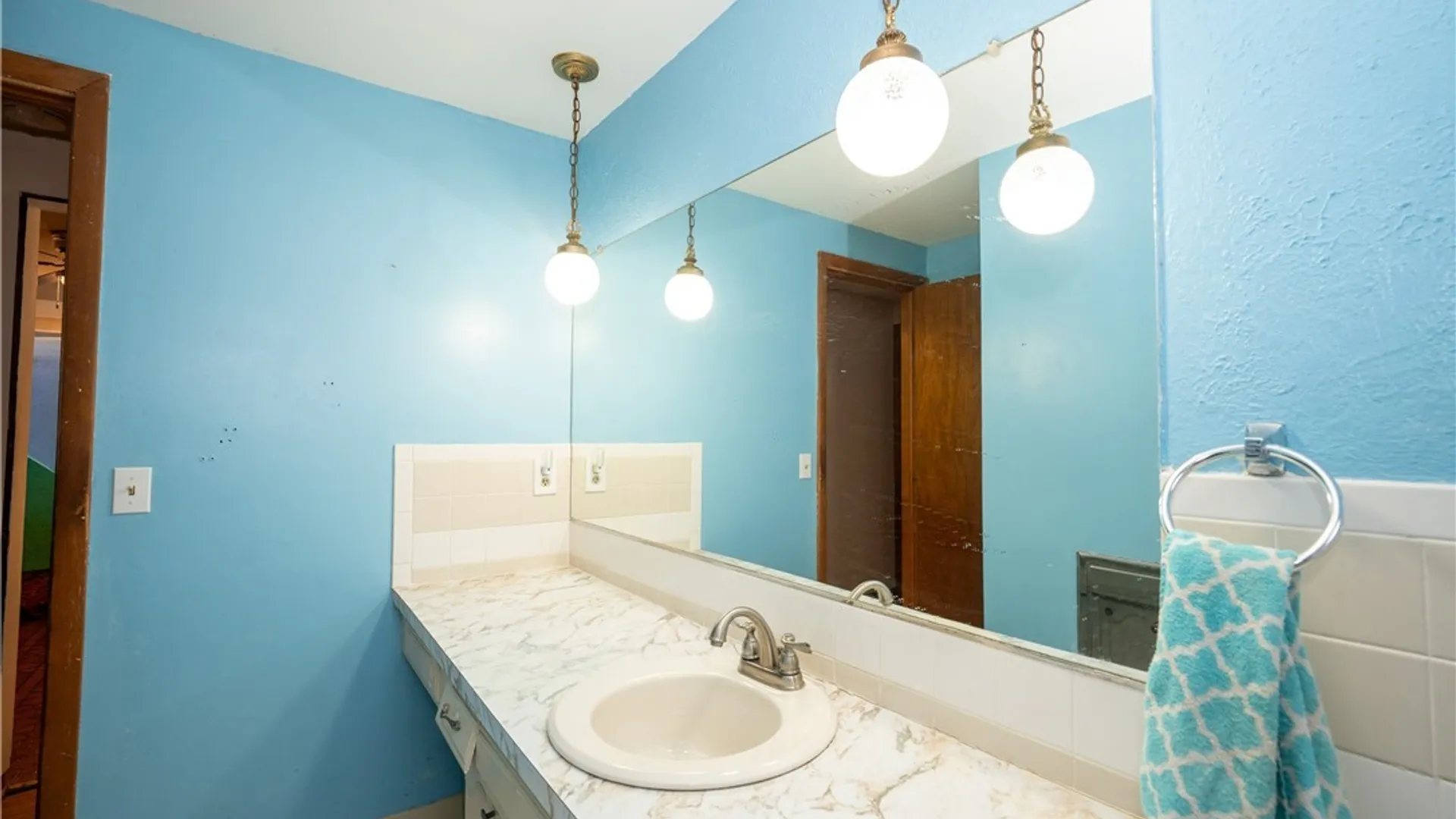 Property at 16 Oakwood Drive, Cheektowaga, NY 14227 37