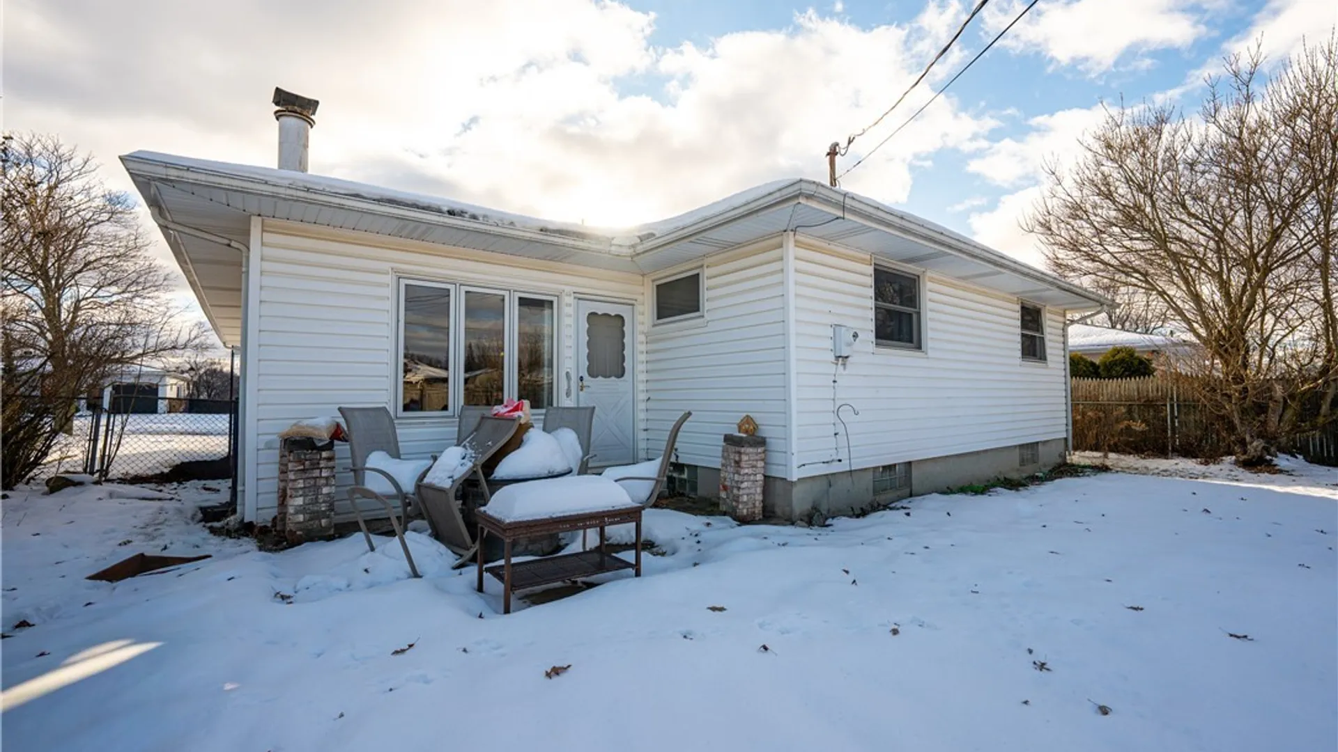 Property at 16 Oakwood Drive, Cheektowaga, NY 14227 46
