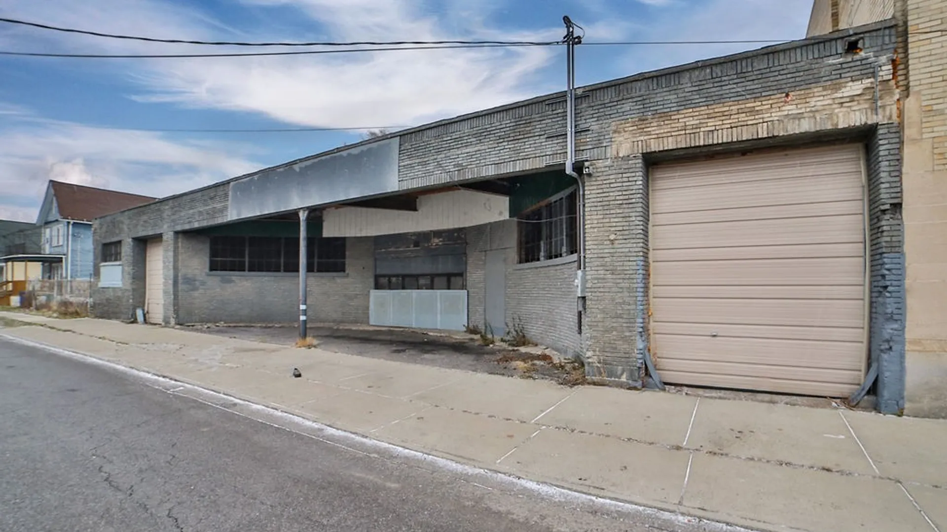 Property at 898 Genesee Street, Buffalo, NY 14211 4