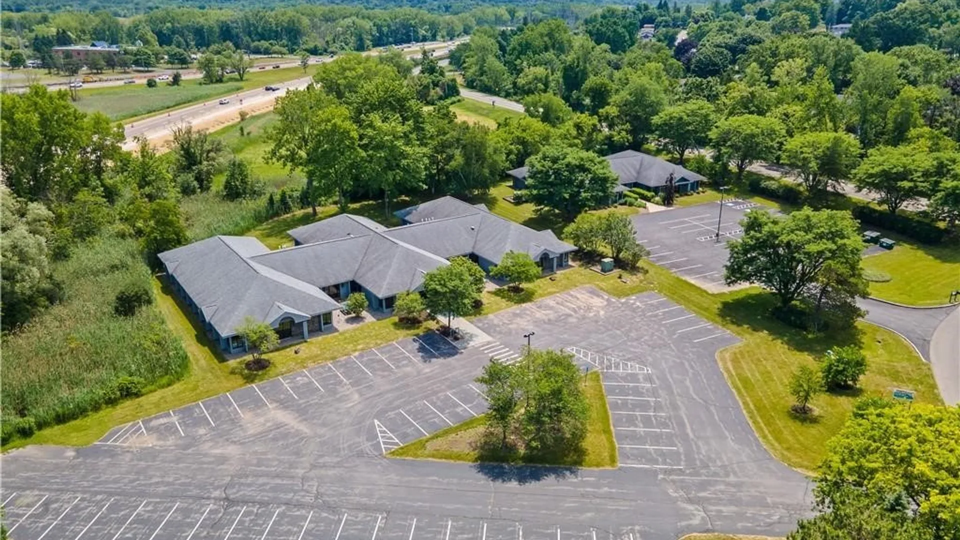 Property at 5710 Commons Park, DeWitt, NY 13057 5