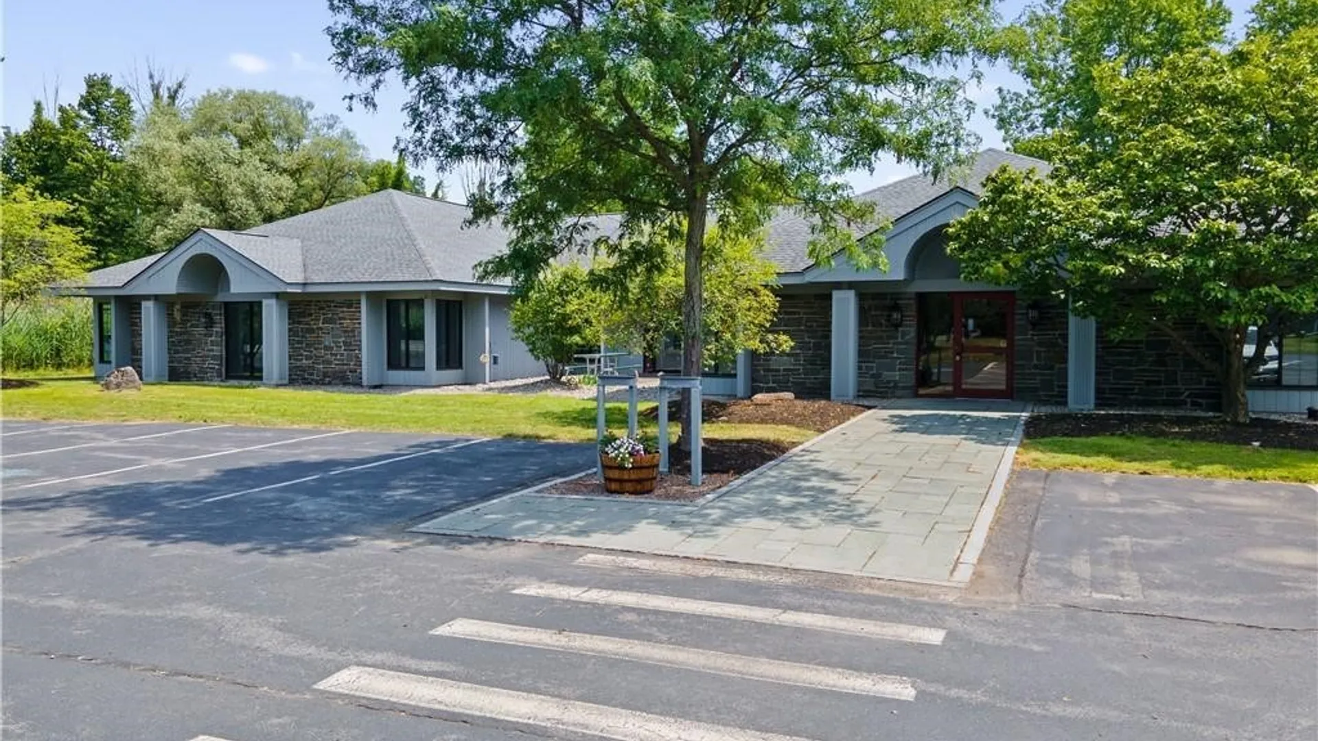 Property at 5710 Commons Park, DeWitt, NY 13057 6