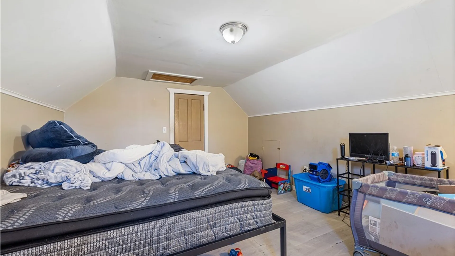 Property at 136 Humason Avenue, Buffalo, NY 14211 16