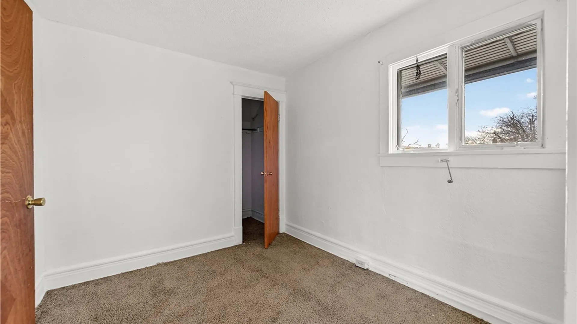 Property at 157 Davidson Avenue, Buffalo, NY 14215 27