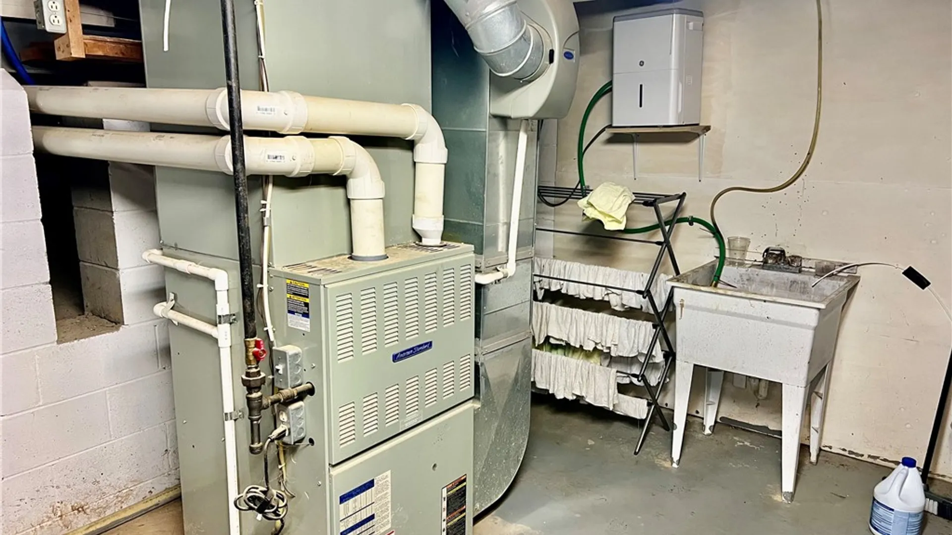 Property at 2341 Monroe Avenue, Brighton, NY 14618 5