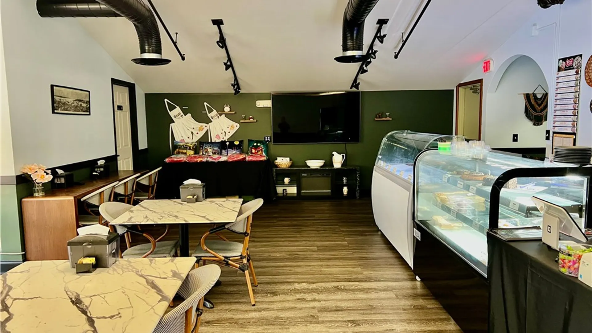 Property at 2341 Monroe Avenue, Brighton, NY 14618 8