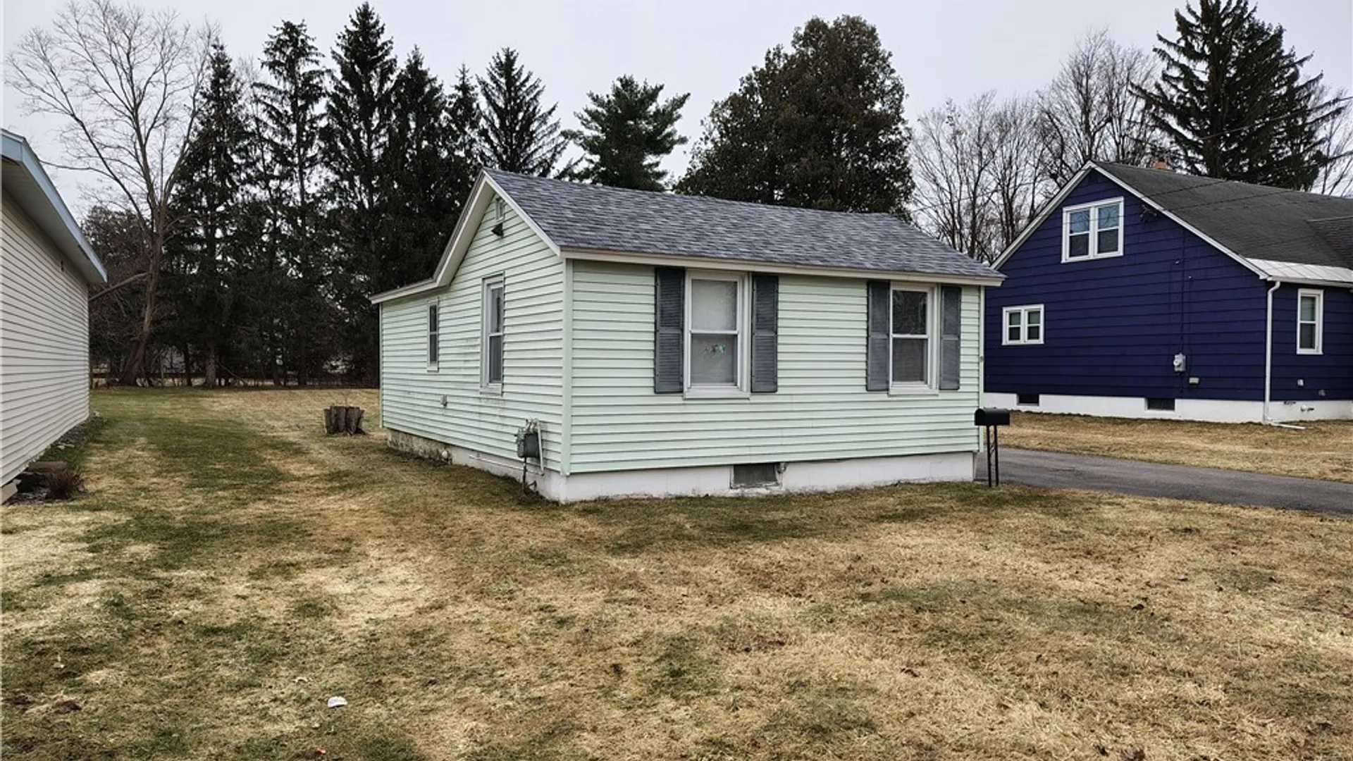 Property at 19 Burr Avenue, New Hartford, NY 13417 3