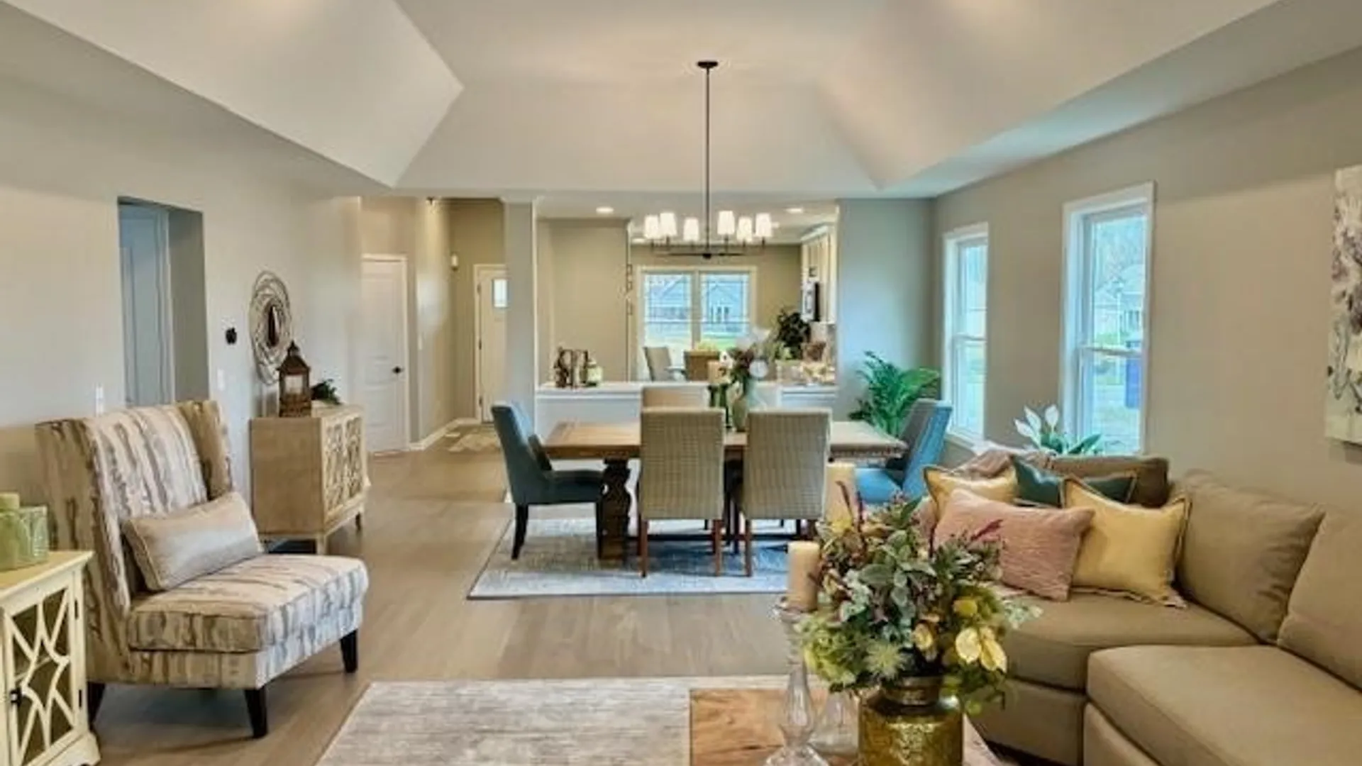 Property at 4543 Camp Road, Hamburg, NY 14075 5