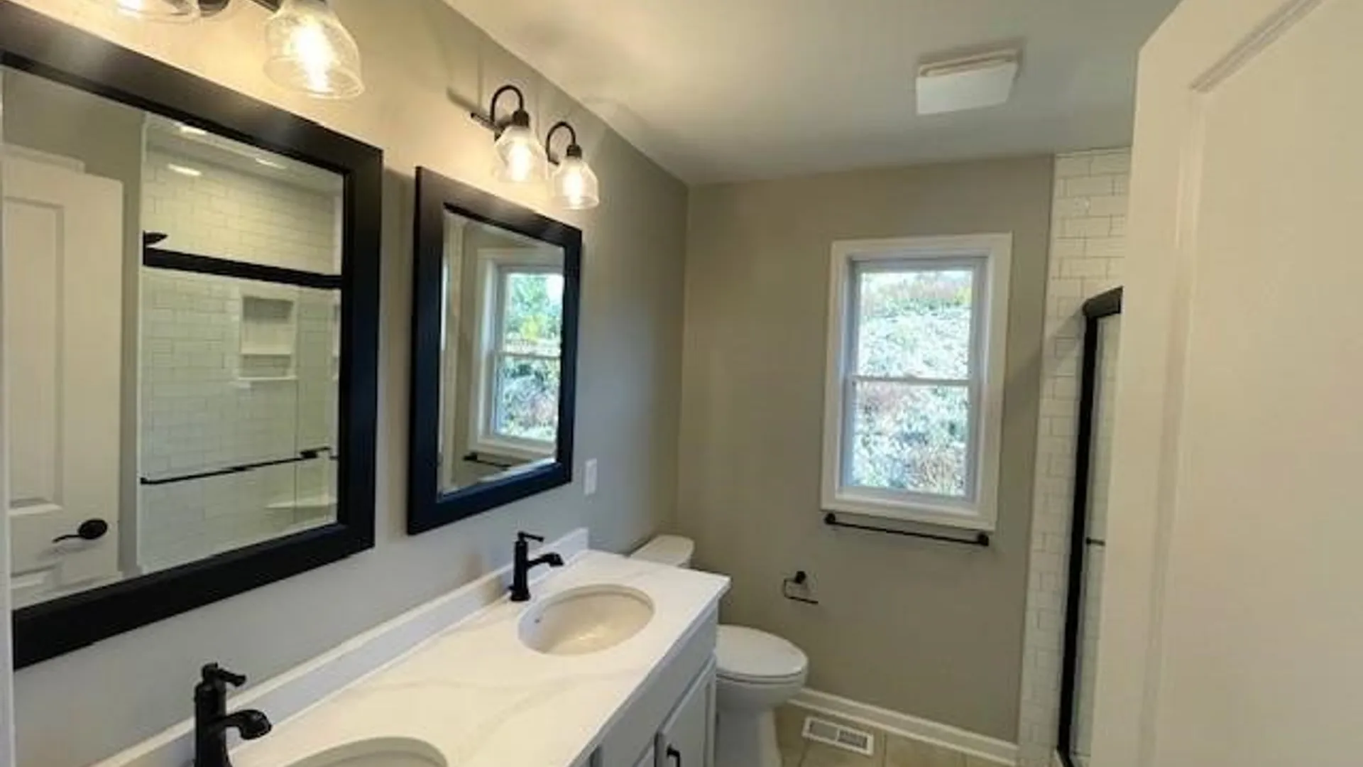 Property at 4543 Camp Rd, Hamburg, NY 14075 16