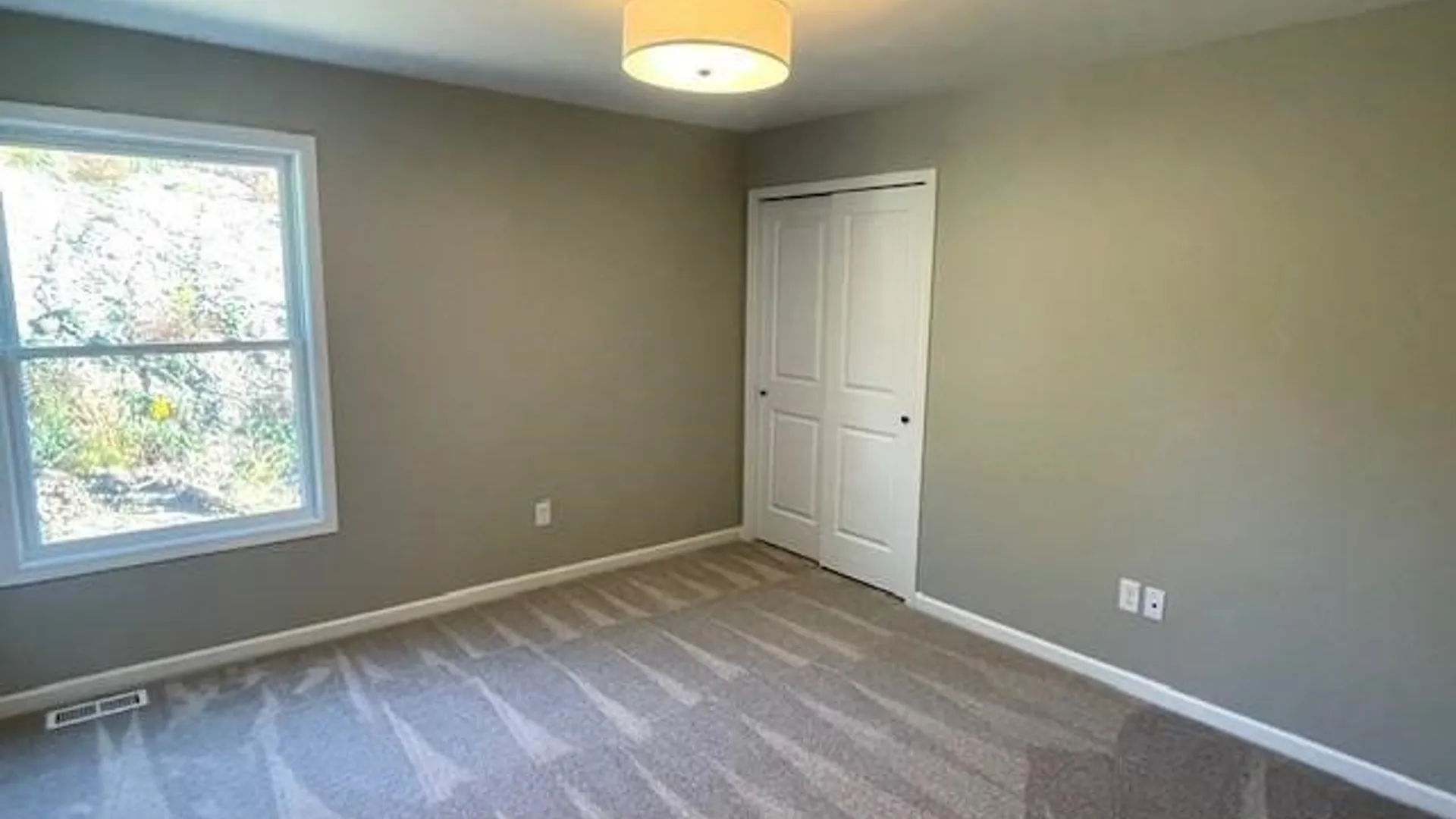 Property at 4543 Camp Rd, Hamburg, NY 14075 18