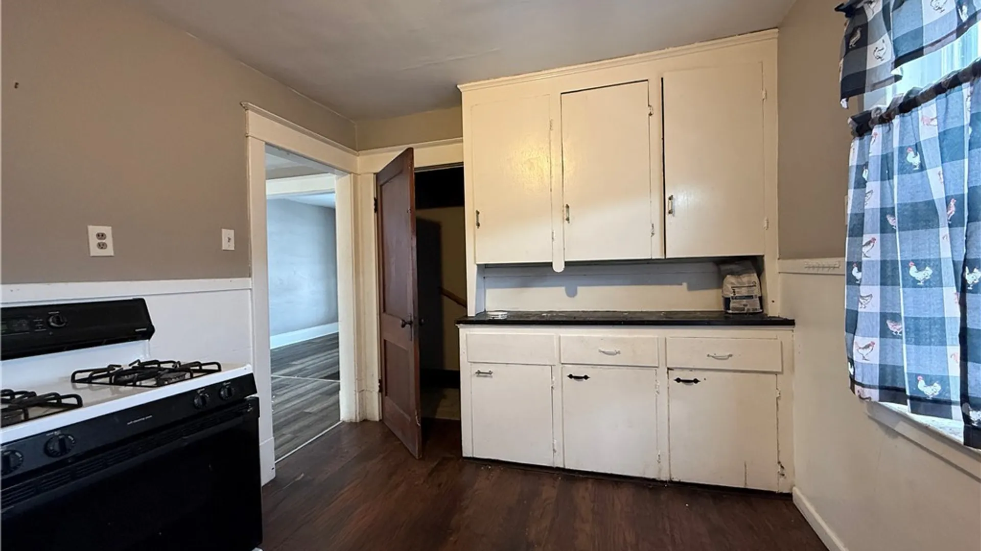 Property at 601 Minnesota Avenue, Buffalo, NY 14215 11