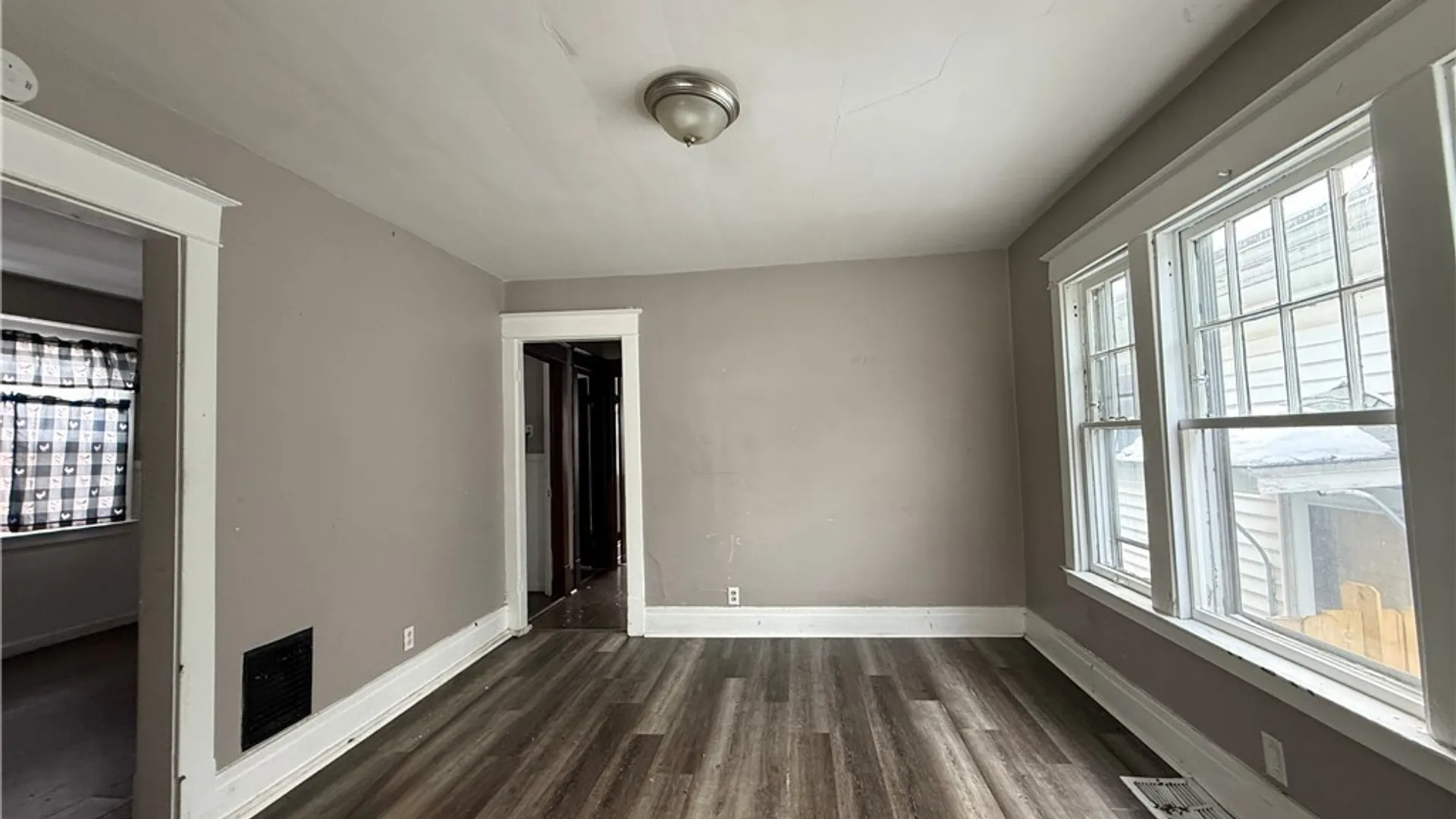 Property at 601 Minnesota Avenue, Buffalo, NY 14215 5