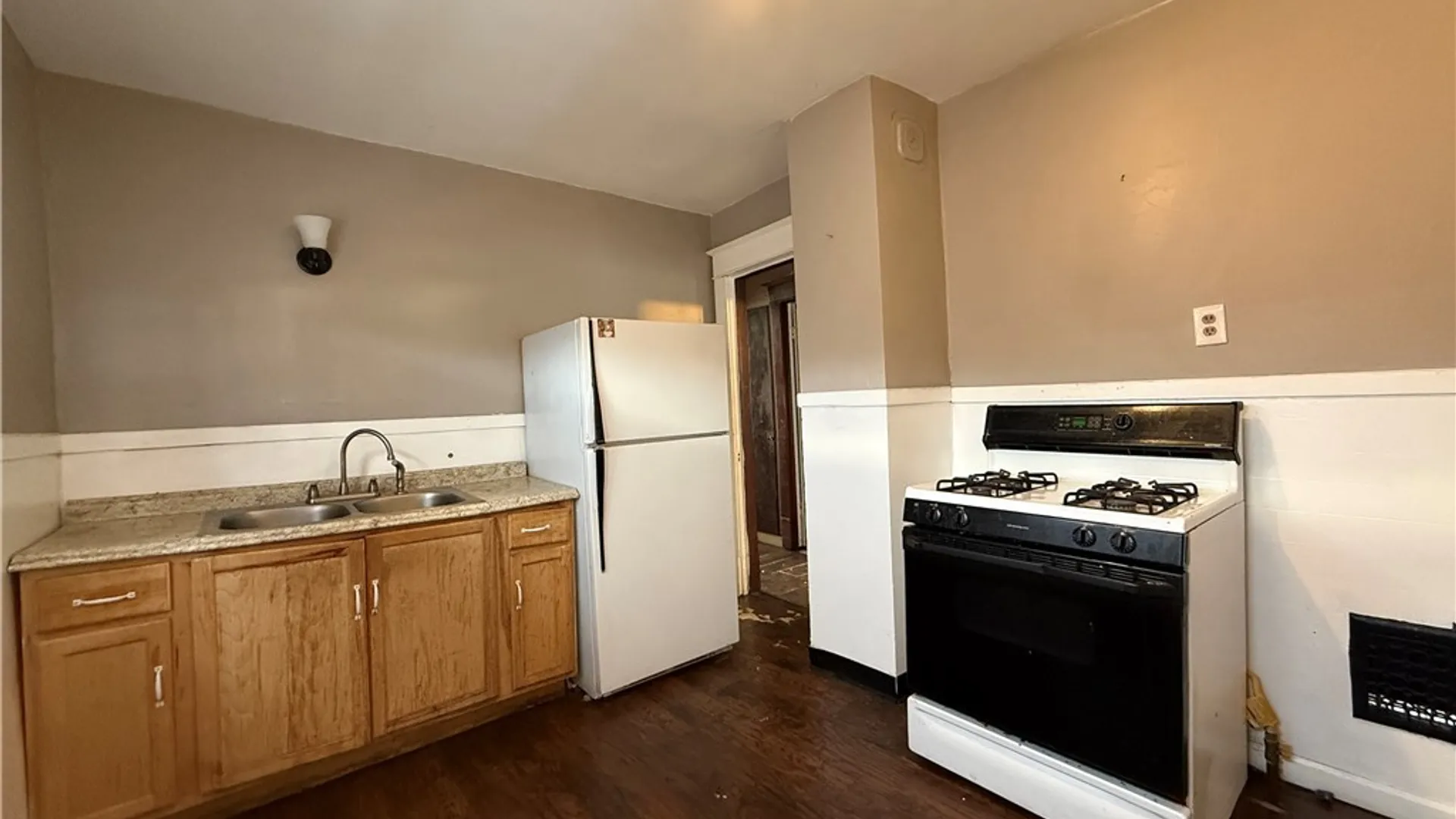 Property at 601 Minnesota Avenue, Buffalo, NY 14215 9