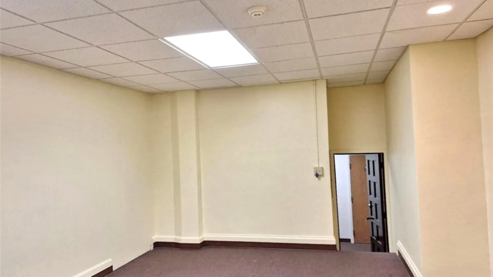 Property at 700 Parkside Avenue, Buffalo, NY 14216 5