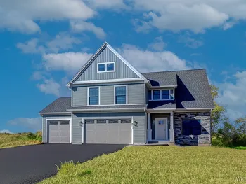 5112 Kandefer's Trail, Clarence, NY 14221