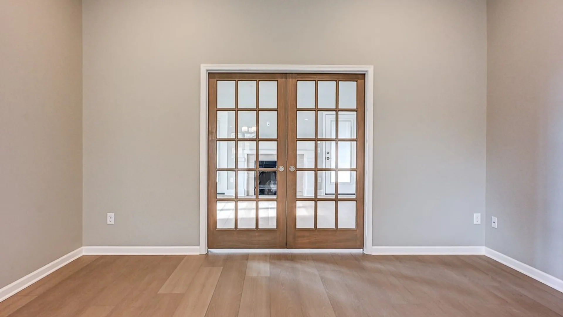 Property at 6685 Curtis Court, Lockport Town, NY 14094 6